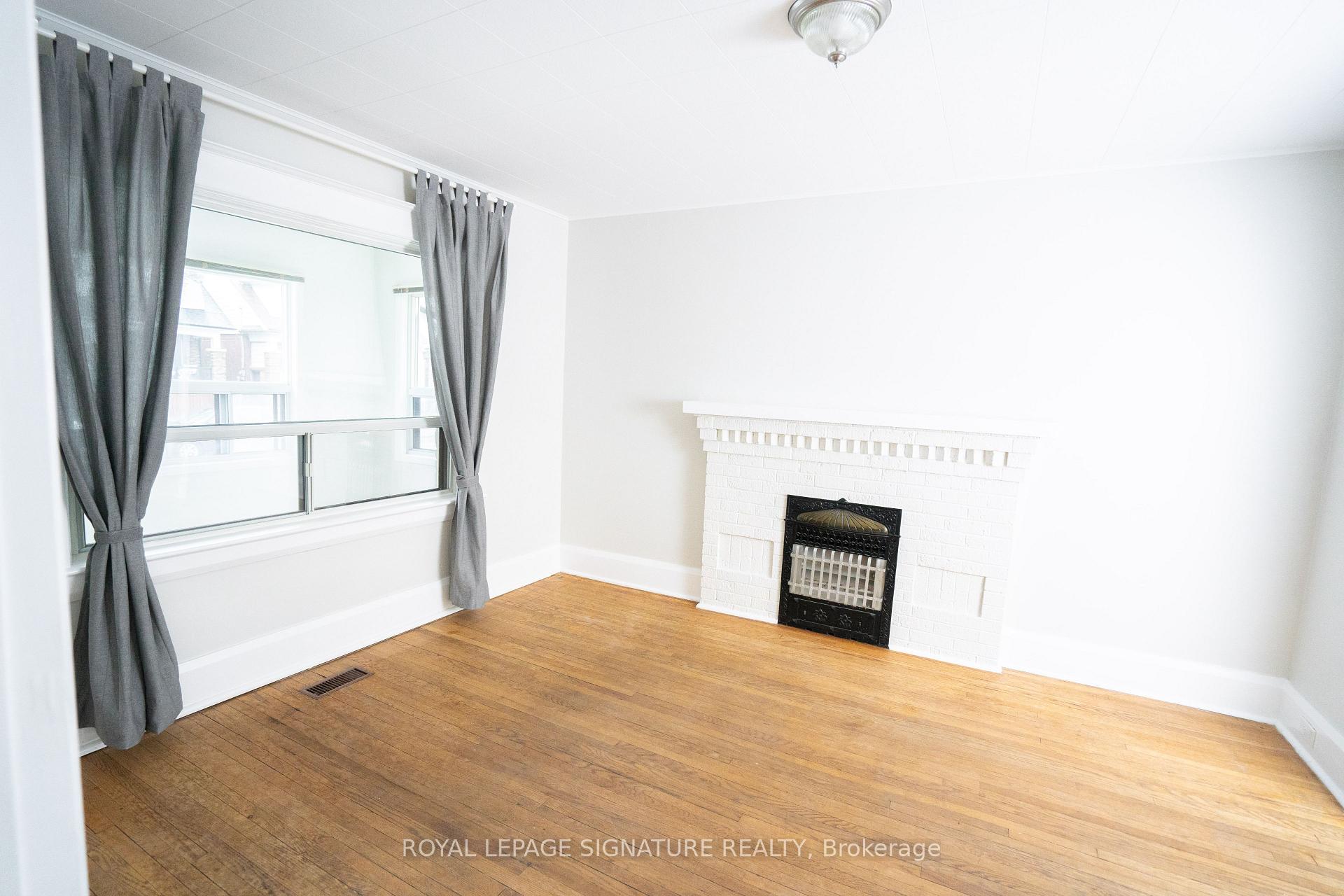 Photo 3 of Unit Upper, 393 Milverton Boulevard, Toronto, Danforth — HOMEH