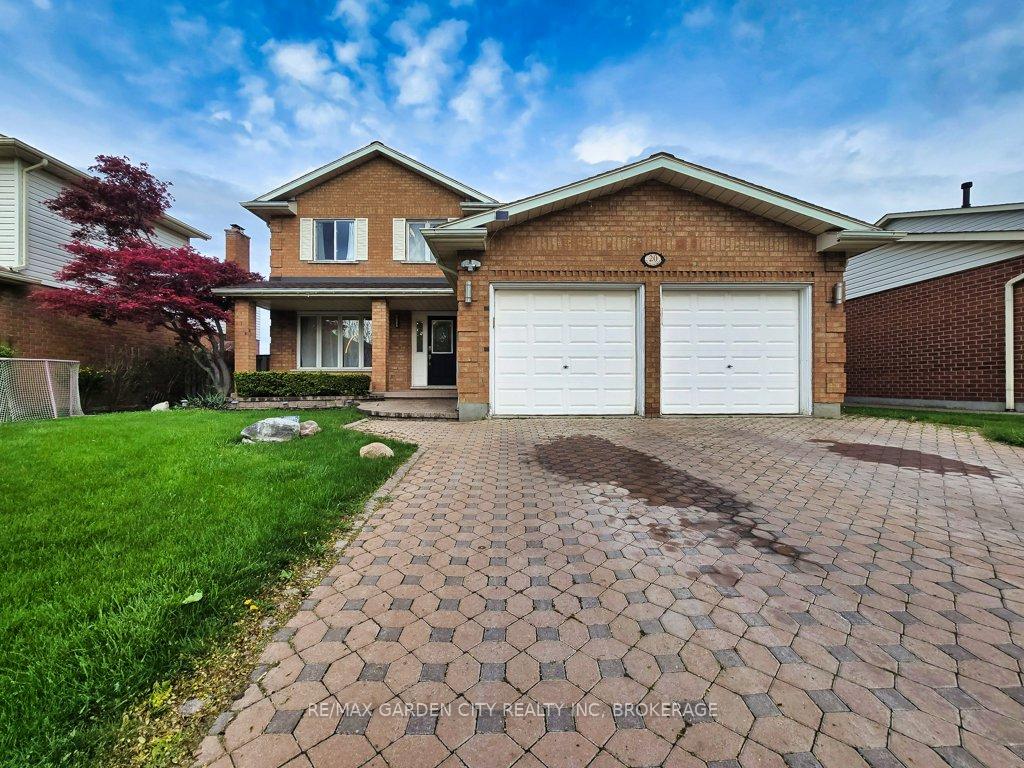 Photo 3 of 20 Consiglia Drive, St. Catharines, Rykert/Vansickle — HOMEH