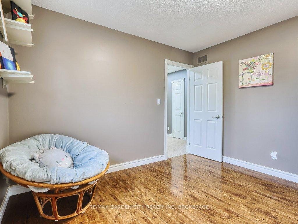 Photo 29 of 20 Consiglia Drive, St. Catharines, Rykert/Vansickle — HOMEH