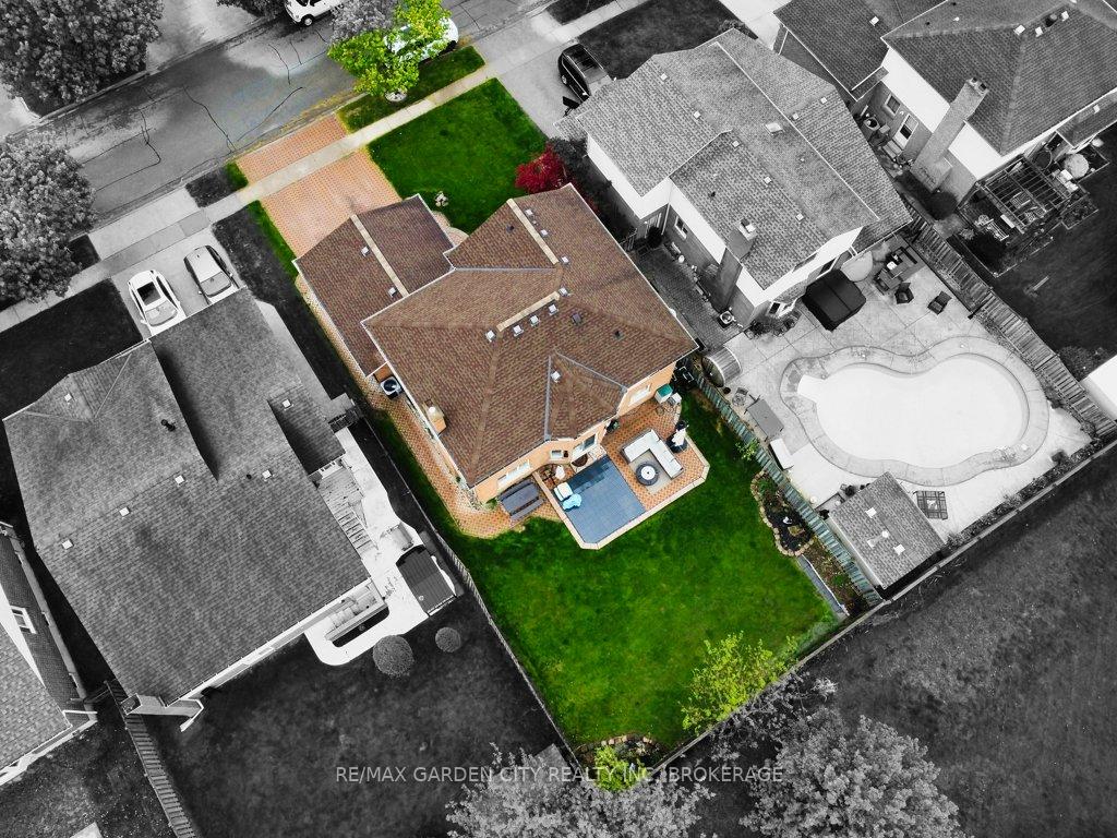 Photo 44 of 20 Consiglia Drive, St. Catharines, Rykert/Vansickle — HOMEH