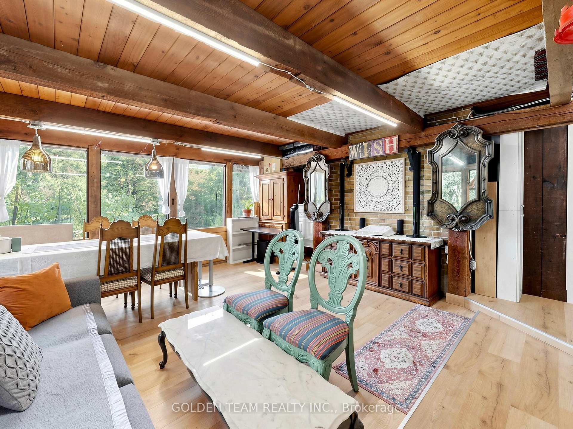 Photo 15 of 242 Ridge Road, Aurora, Aurora Estates — HOMEH