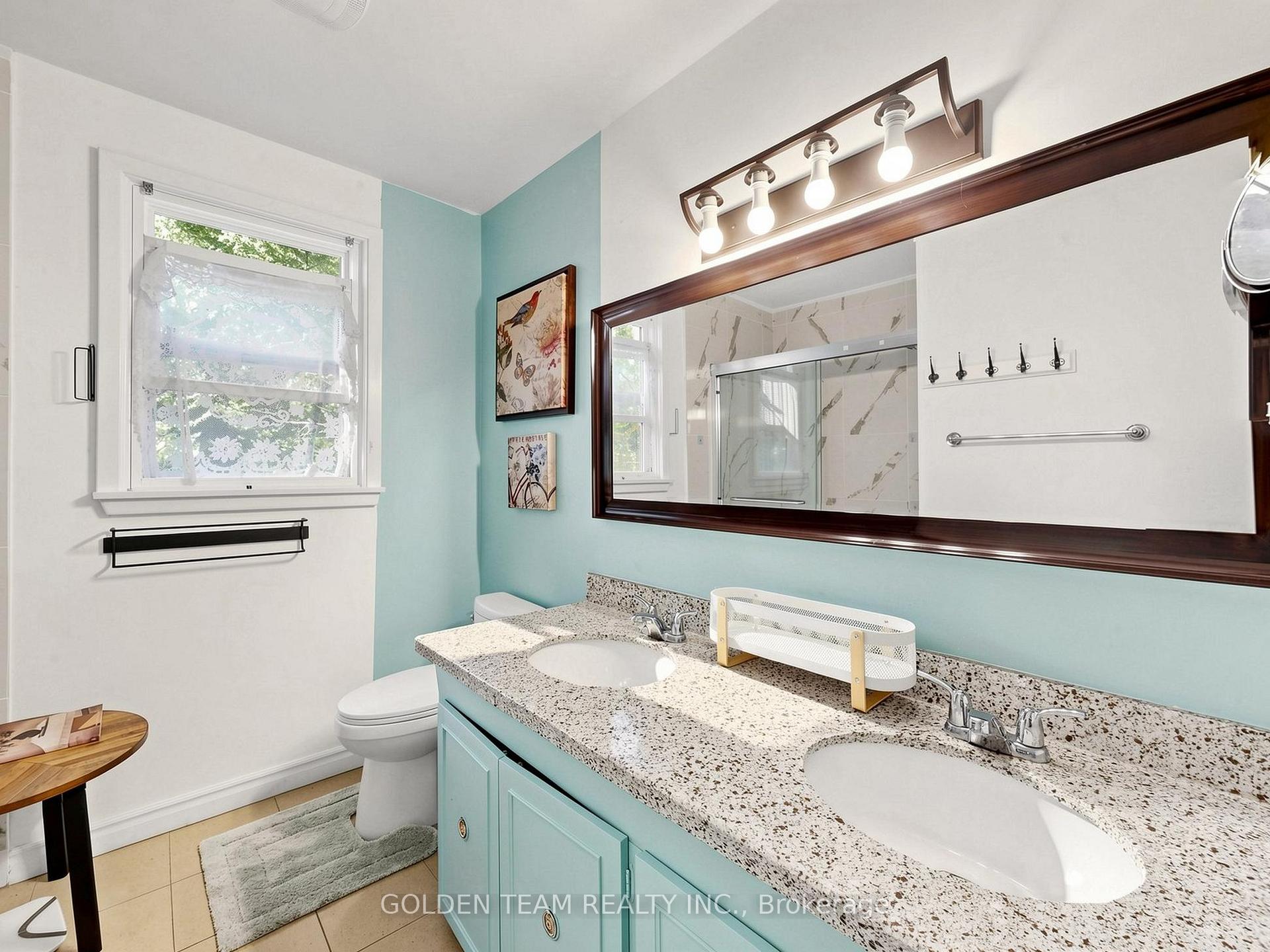Photo 34 of 242 Ridge Road, Aurora, Aurora Estates — HOMEH