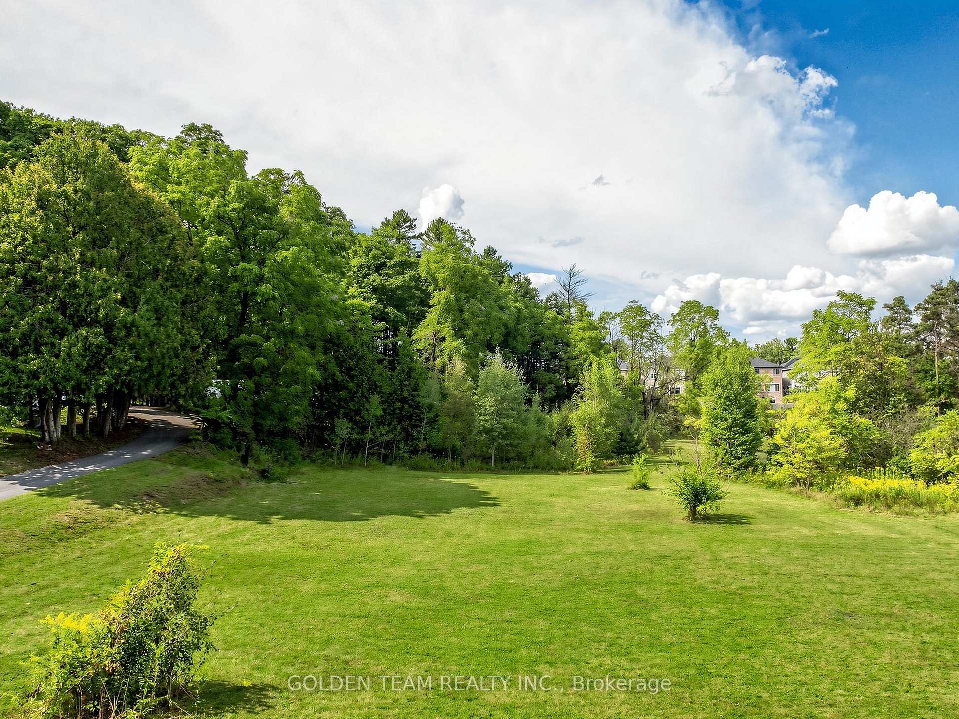 Photo 38 of 242 Ridge Road, Aurora, Aurora Estates — HOMEH
