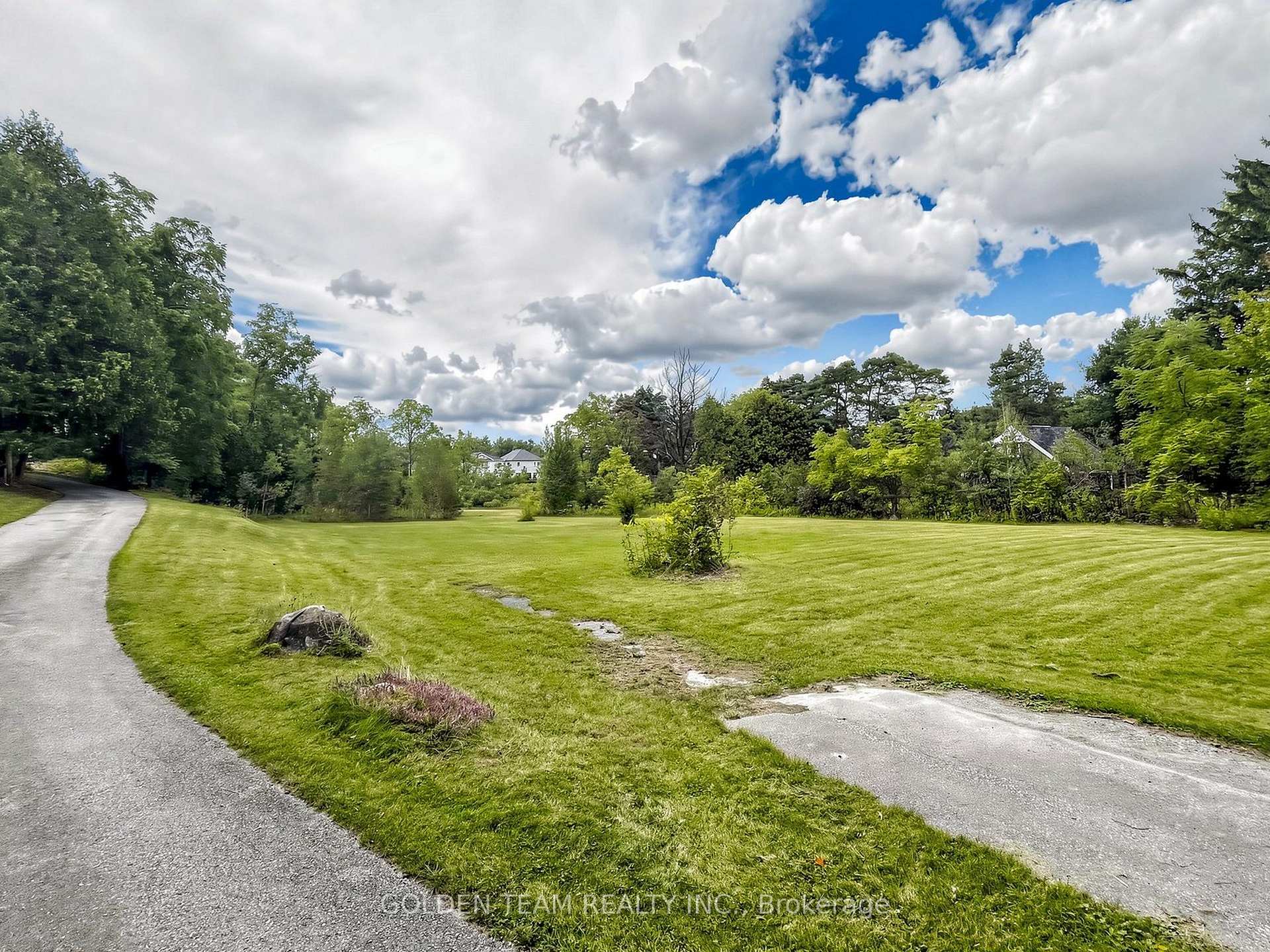 Photo 42 of 242 Ridge Road, Aurora, Aurora Estates — HOMEH