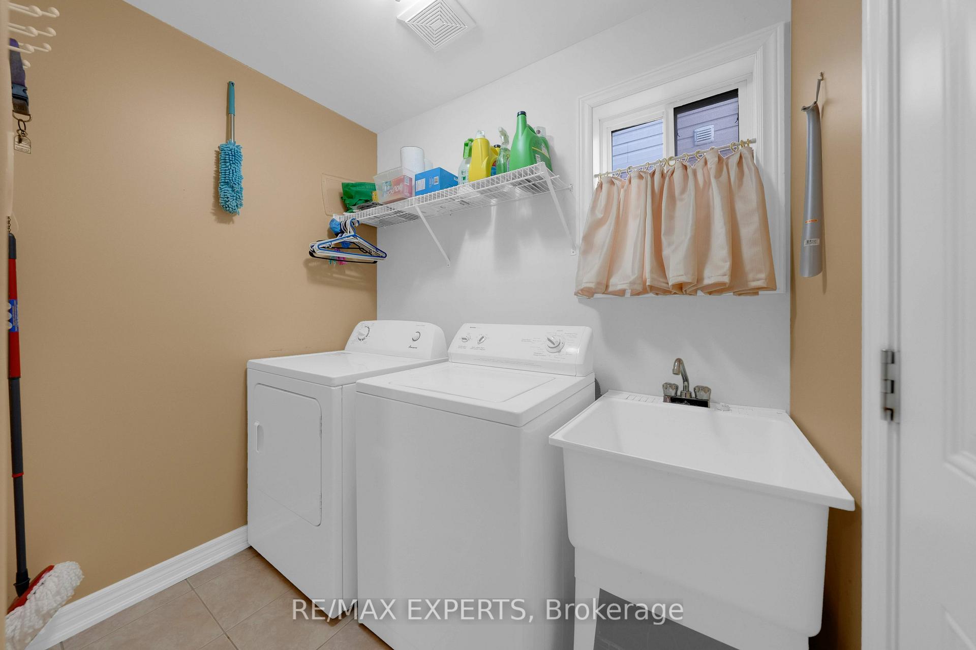 Photo 11 of 36 Anderson Road, New Tecumseth, Alliston — HOMEH