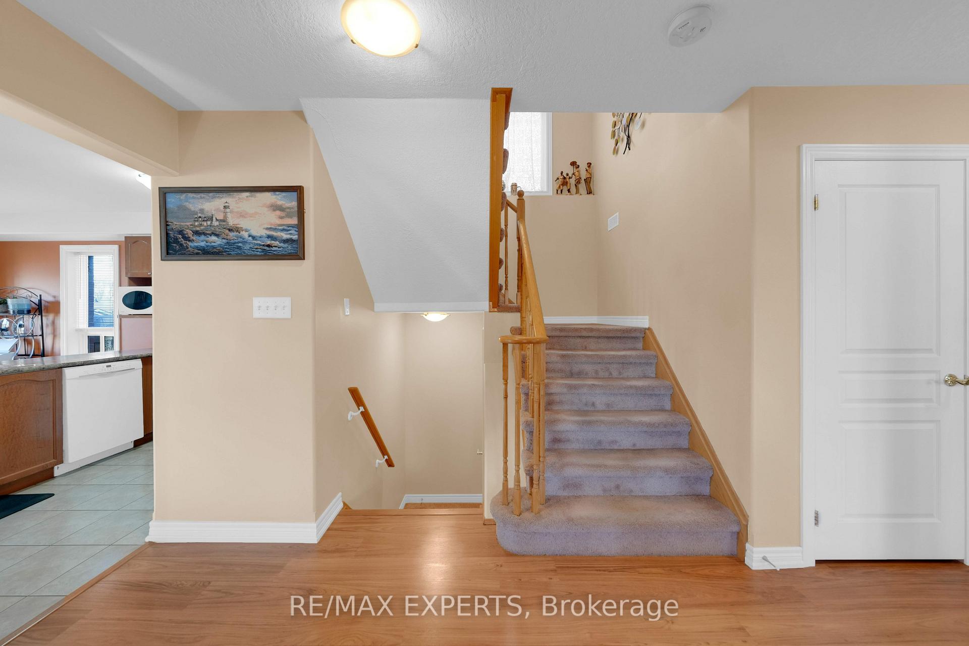 Photo 12 of 36 Anderson Road, New Tecumseth, Alliston — HOMEH