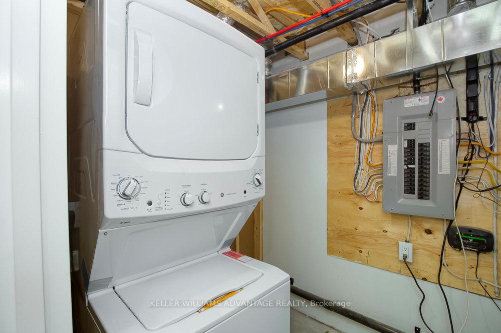 Photo 9 of Unit Lower, 325 Perth Avenue, Toronto, Dovercourt-Wallace Emerson-Junction — HOMEH