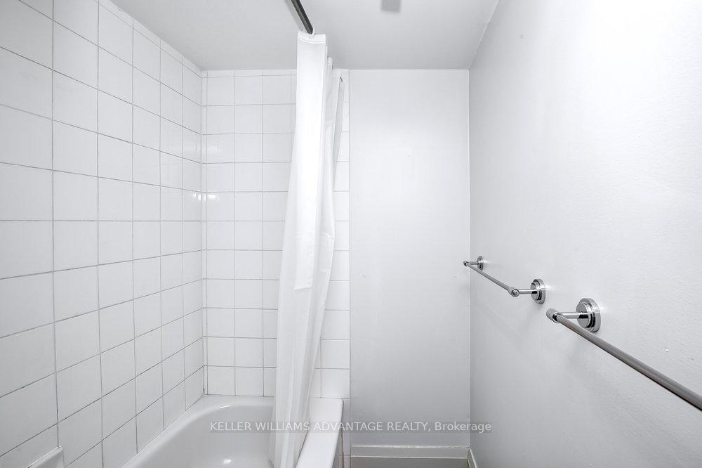 Photo 16 of Unit Lower, 325 Perth Avenue, Toronto, Dovercourt-Wallace Emerson-Junction — HOMEH
