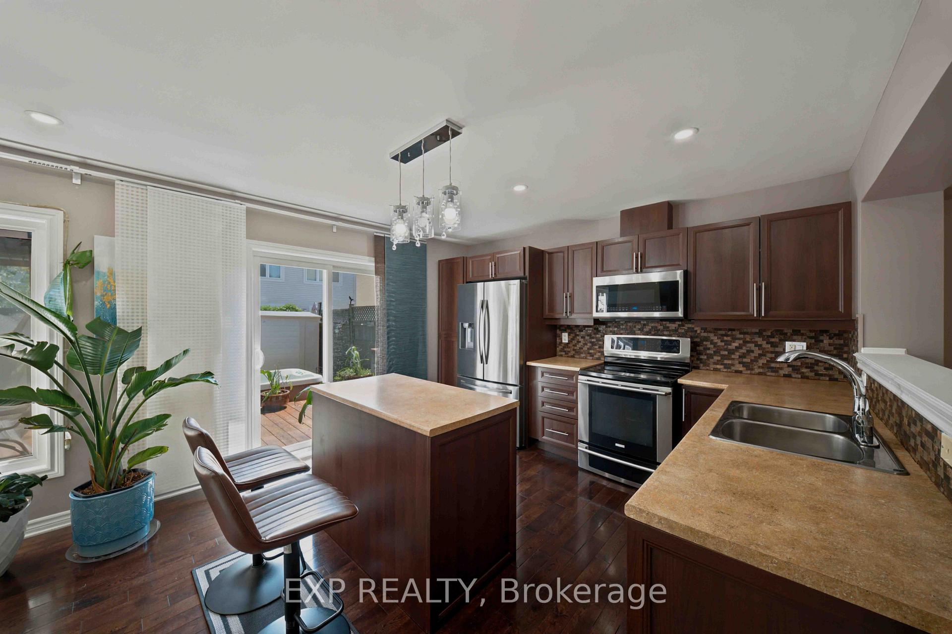 Photo 5 of 3108 Burritts Rapids Place, Ottawa, Barrhaven - Half Moon Bay — HOMEH