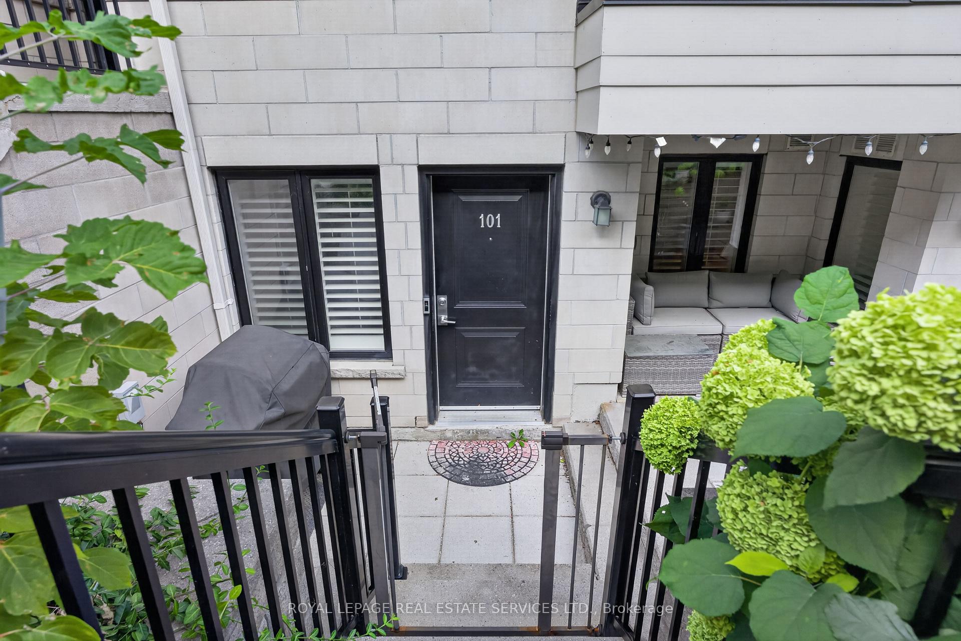Photo 2 of Unit 101, 30 Carnation Avenue, Etobicoke, Long Branch — HOMEH