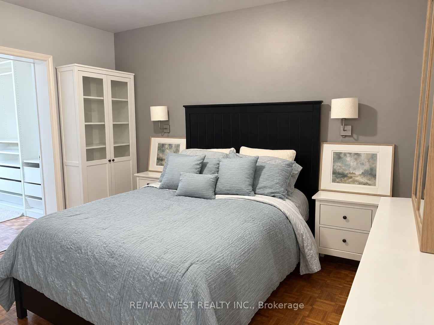 Photo 8 of 11A Woodcroft Crescent, Toronto, Caledonia-Fairbank — HOMEH