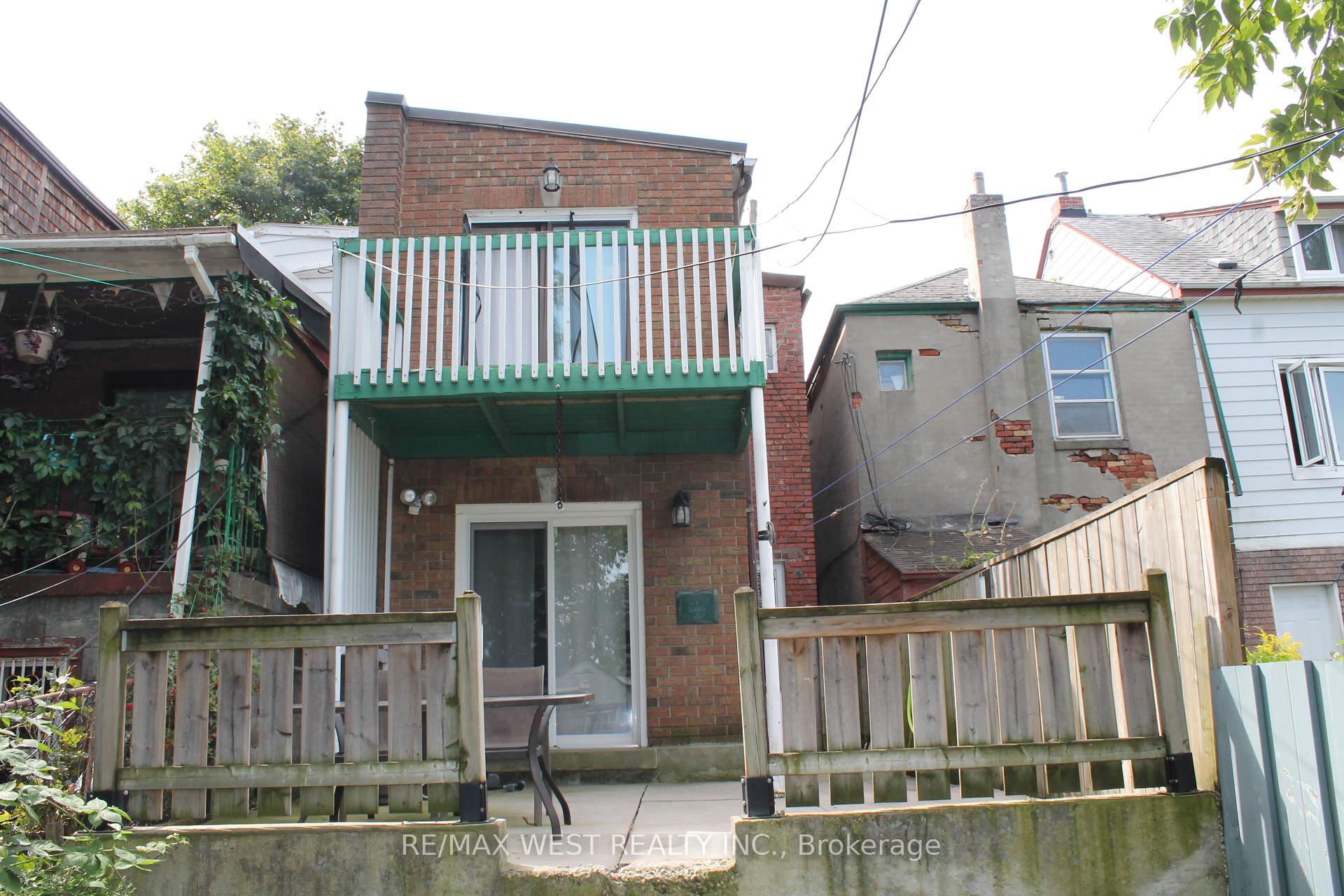 Photo 25 of 11A Woodcroft Crescent, Toronto, Caledonia-Fairbank — HOMEH