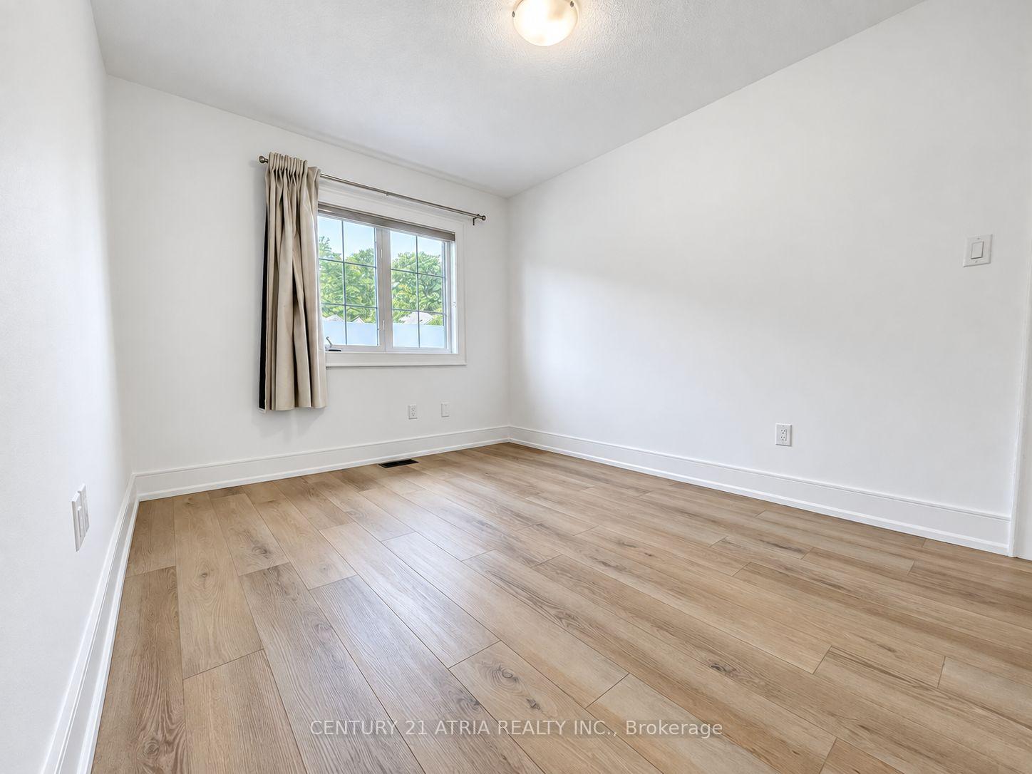 Photo 11 of 221 Via Campanile, Vaughan, Vellore Village — HOMEH