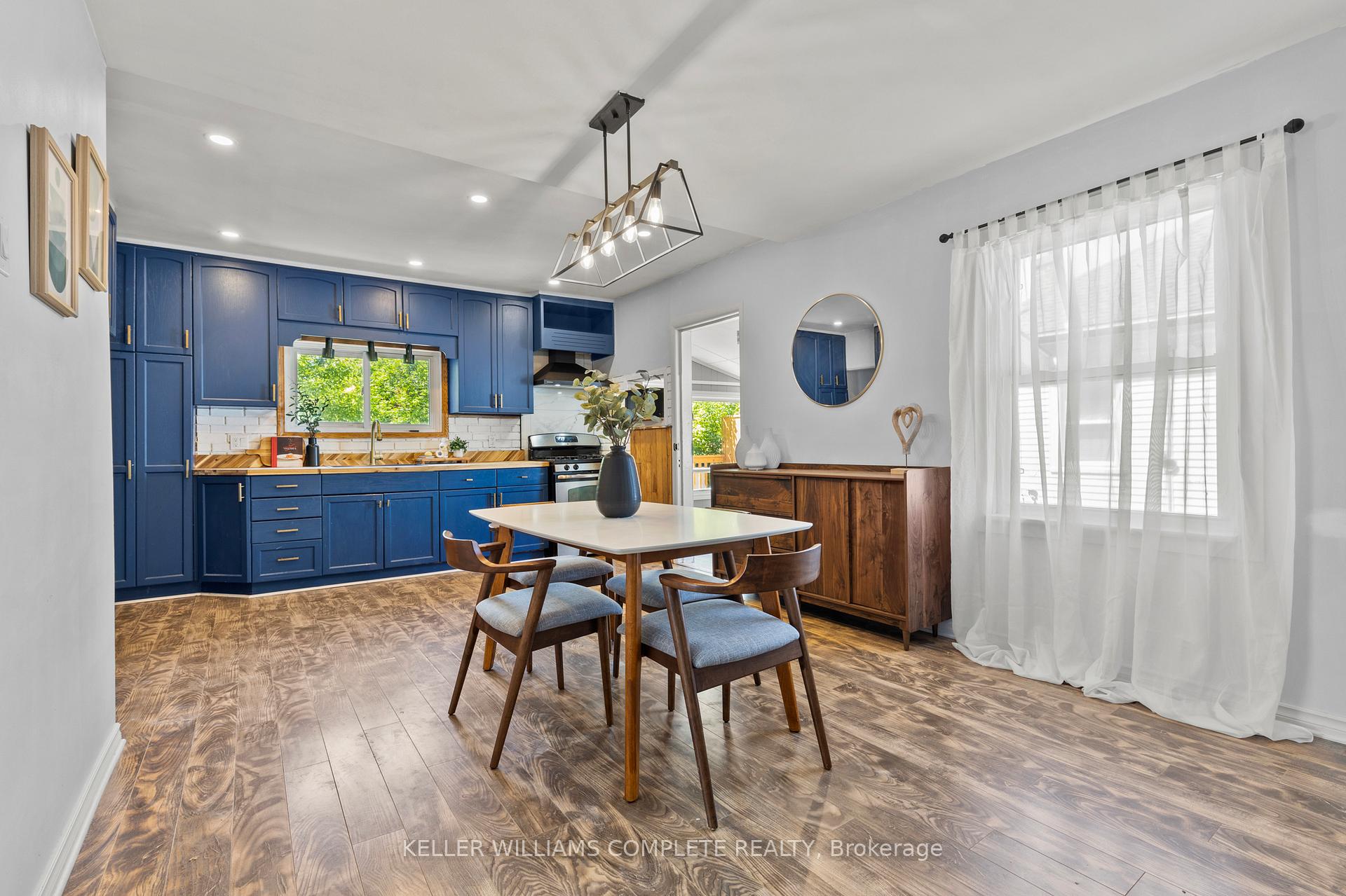 Photo 7 of 10 Monck Street, St. Catharines, Western Hill — HOMEH