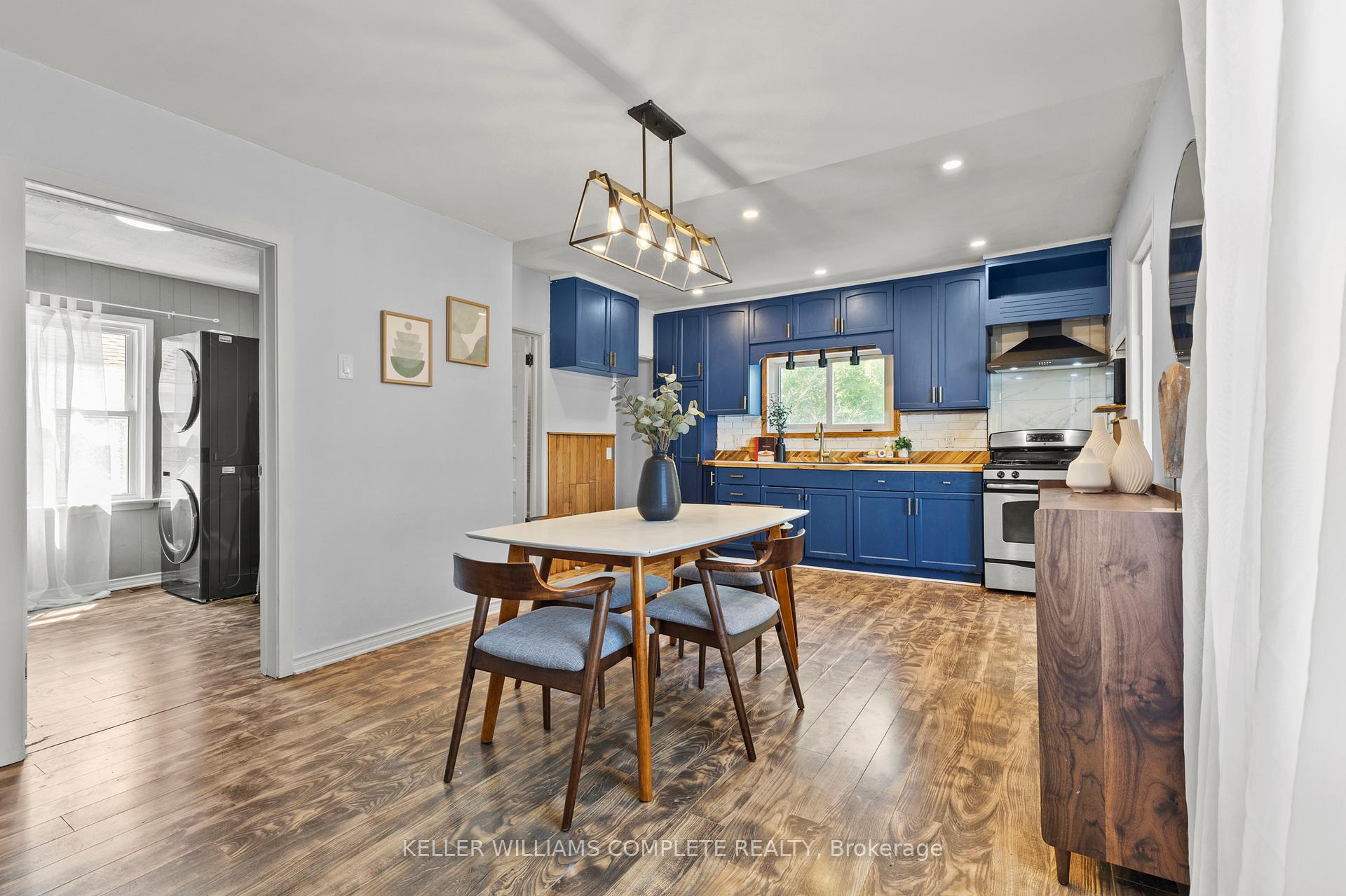 Photo 9 of 10 Monck Street, St. Catharines, Western Hill — HOMEH