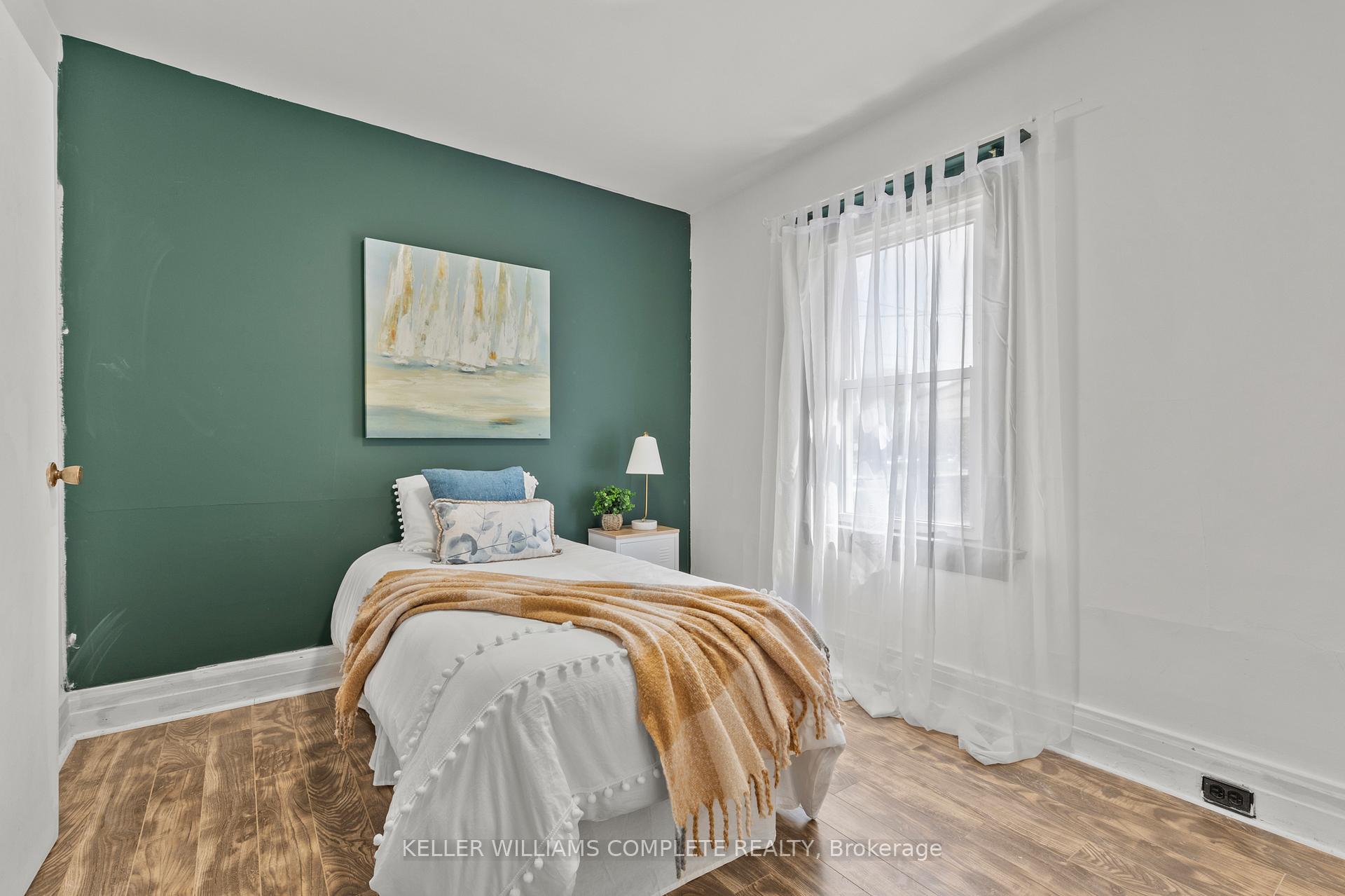 Photo 16 of 10 Monck Street, St. Catharines, Western Hill — HOMEH