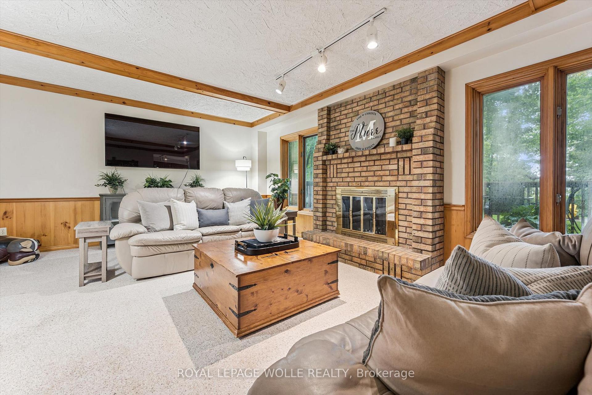 Photo 13 of 35 Pintail Drive, Woolwich, Elmira — HOMEH