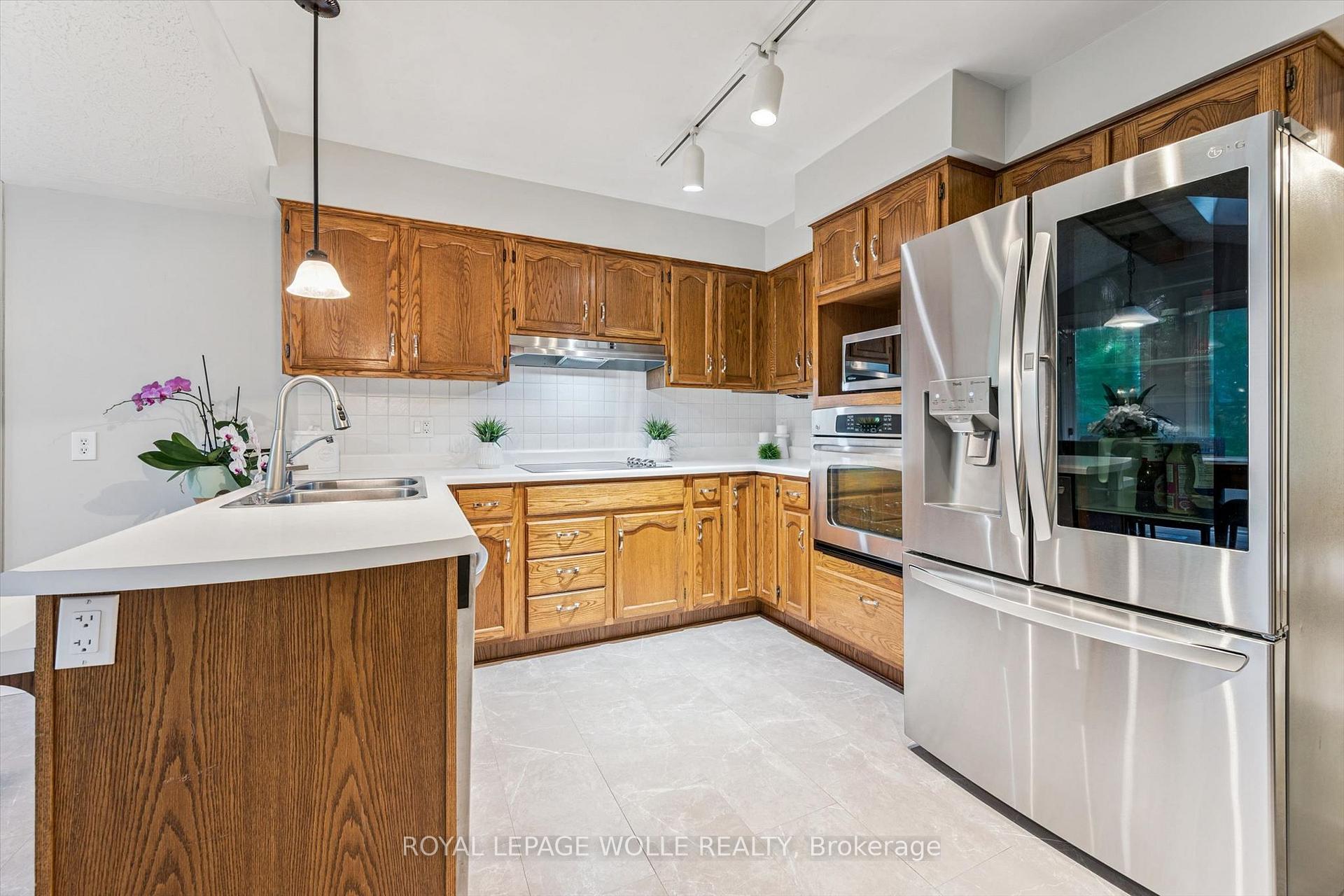 Photo 15 of 35 Pintail Drive, Woolwich, Elmira — HOMEH