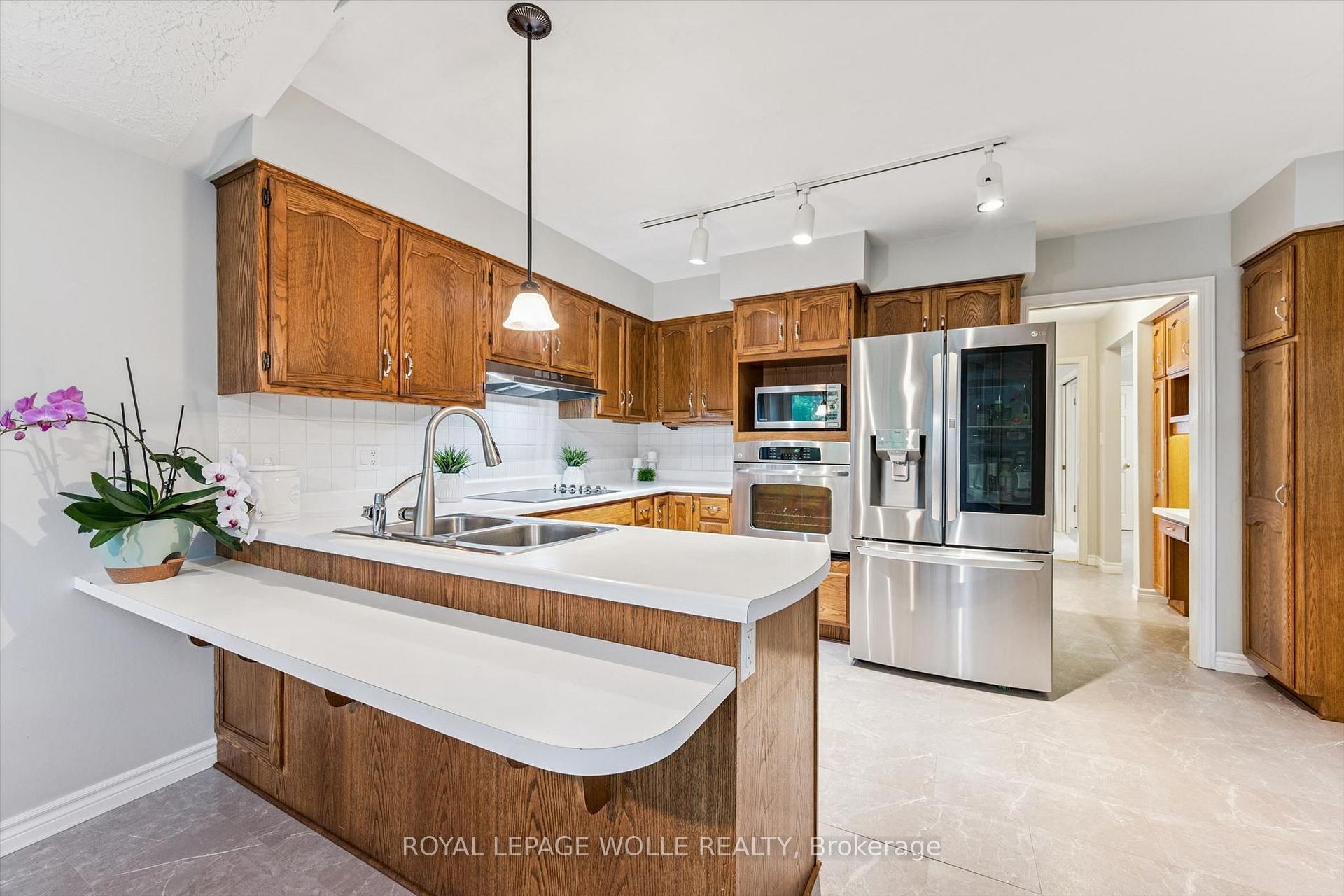 Photo 16 of 35 Pintail Drive, Woolwich, Elmira — HOMEH