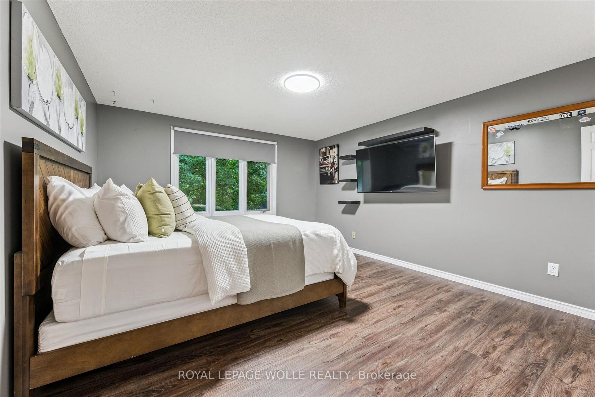 Photo 25 of 35 Pintail Drive, Woolwich, Elmira — HOMEH