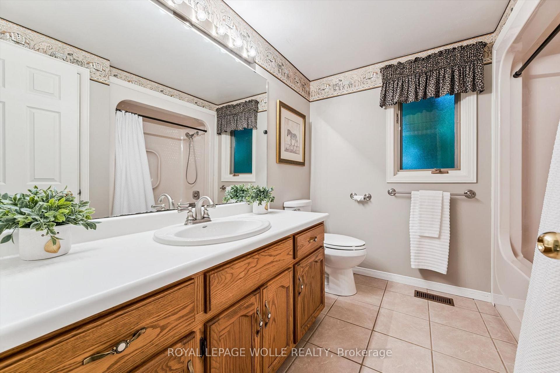 Photo 28 of 35 Pintail Drive, Woolwich, Elmira — HOMEH
