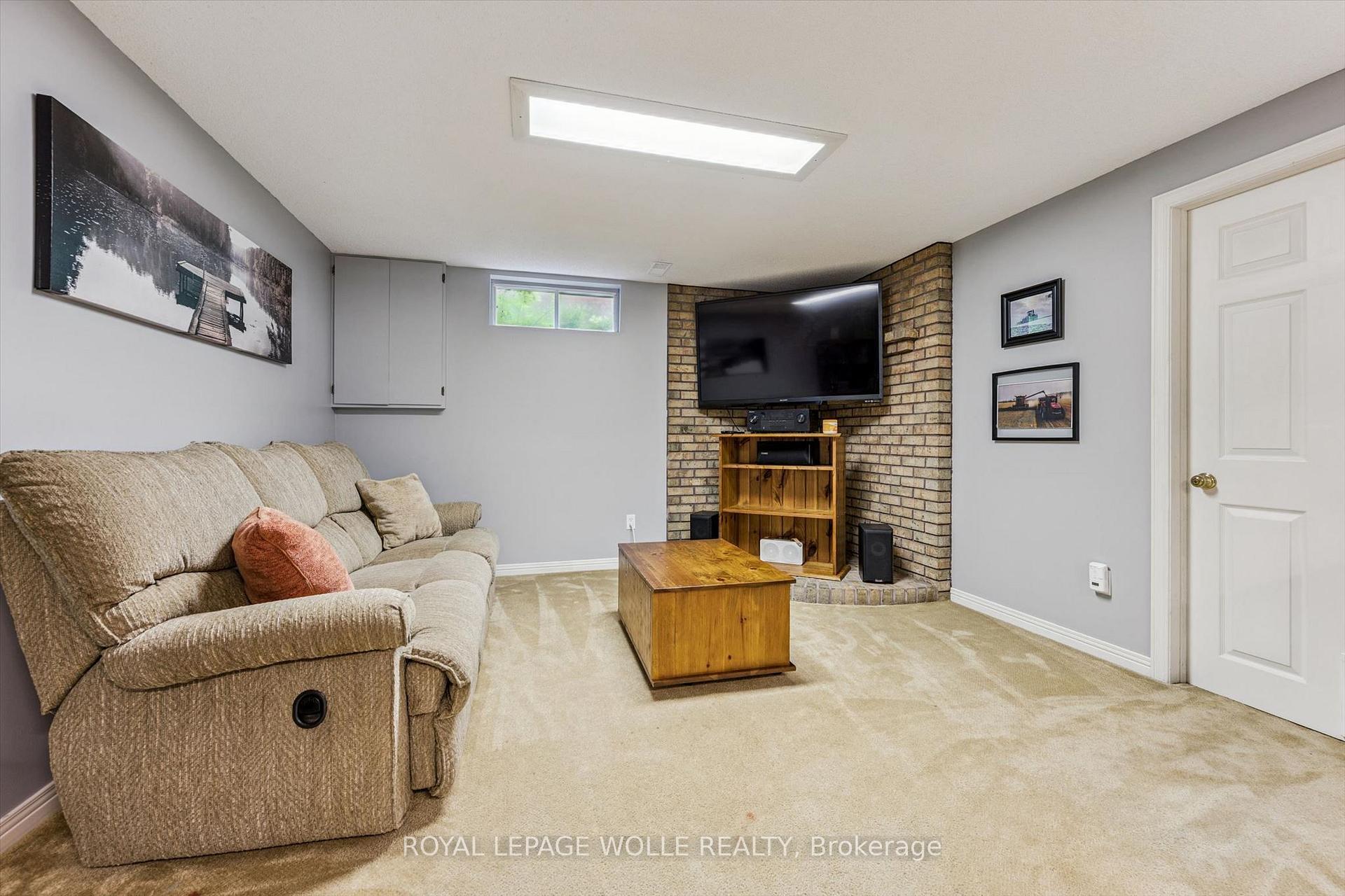 Photo 34 of 35 Pintail Drive, Woolwich, Elmira — HOMEH