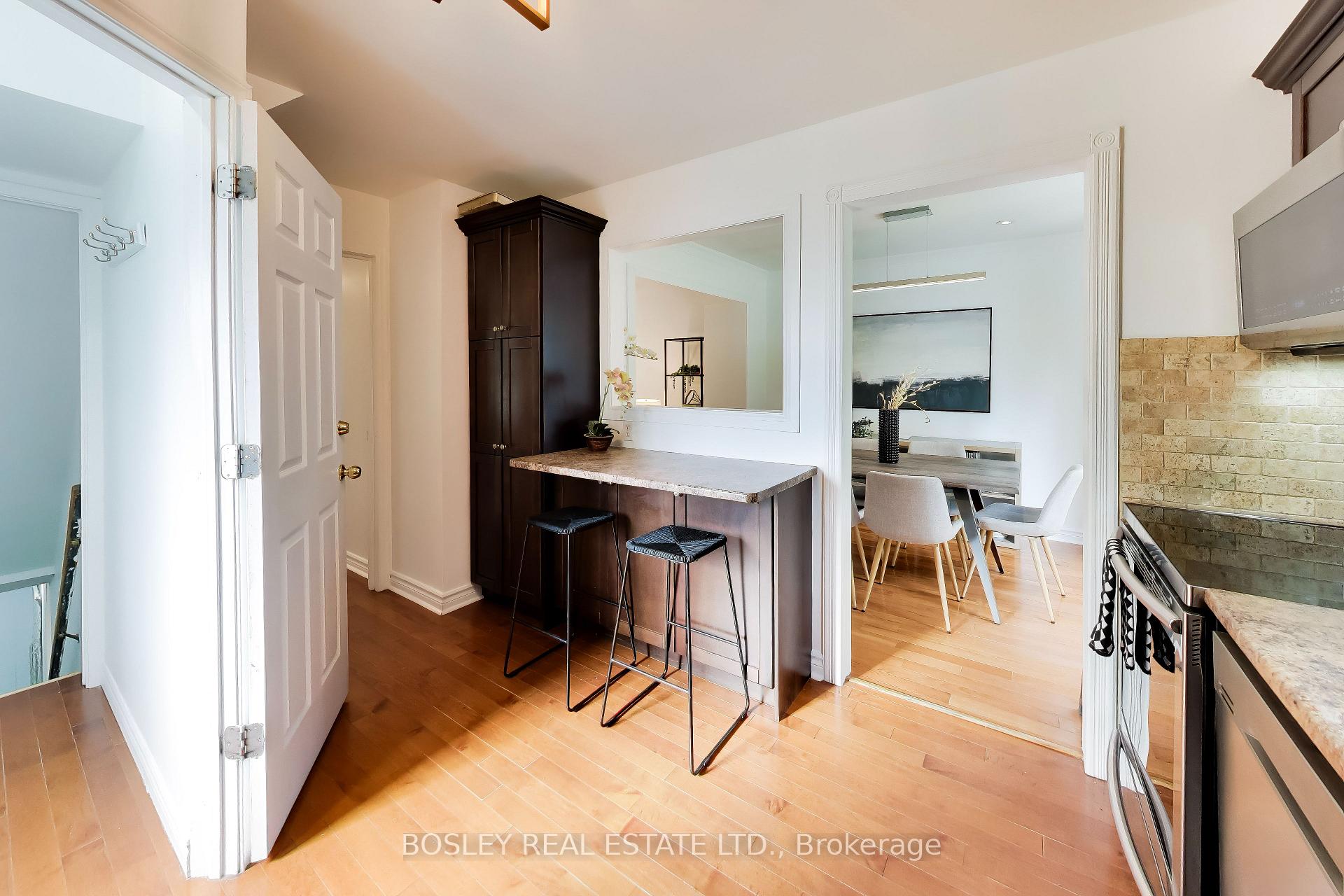 Photo 13 of 4269 Taffey Crescent, Mississauga, Erin Mills — HOMEH