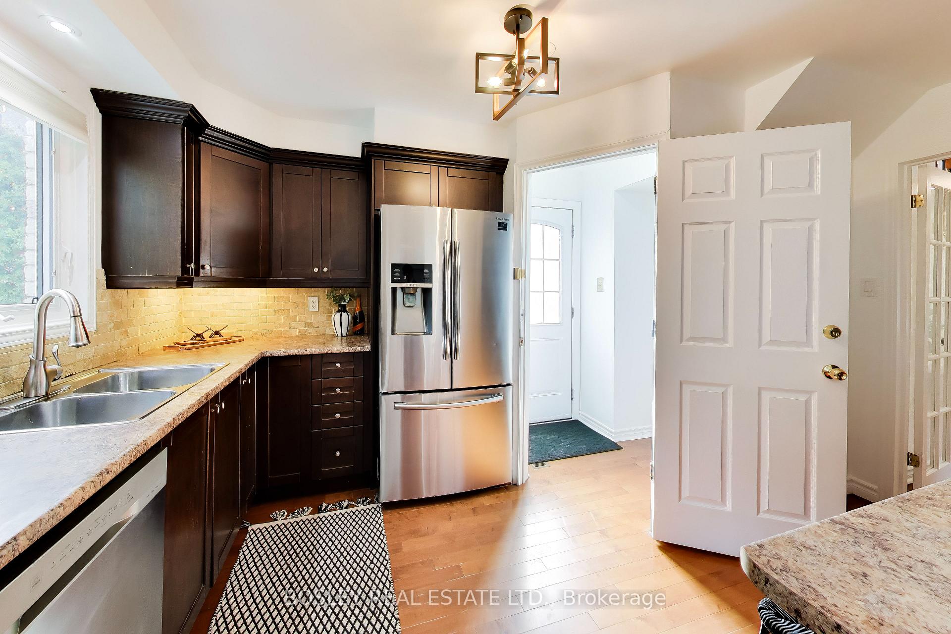 Photo 15 of 4269 Taffey Crescent, Mississauga, Erin Mills — HOMEH