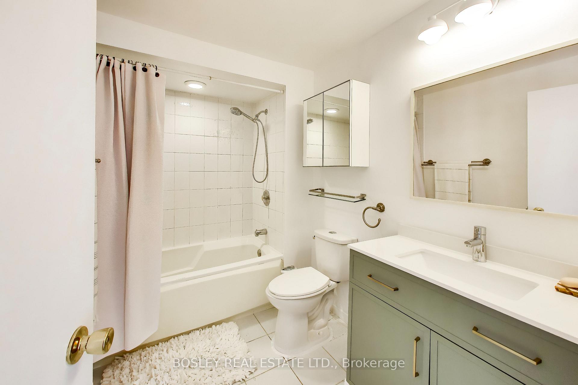Photo 25 of 4269 Taffey Crescent, Mississauga, Erin Mills — HOMEH