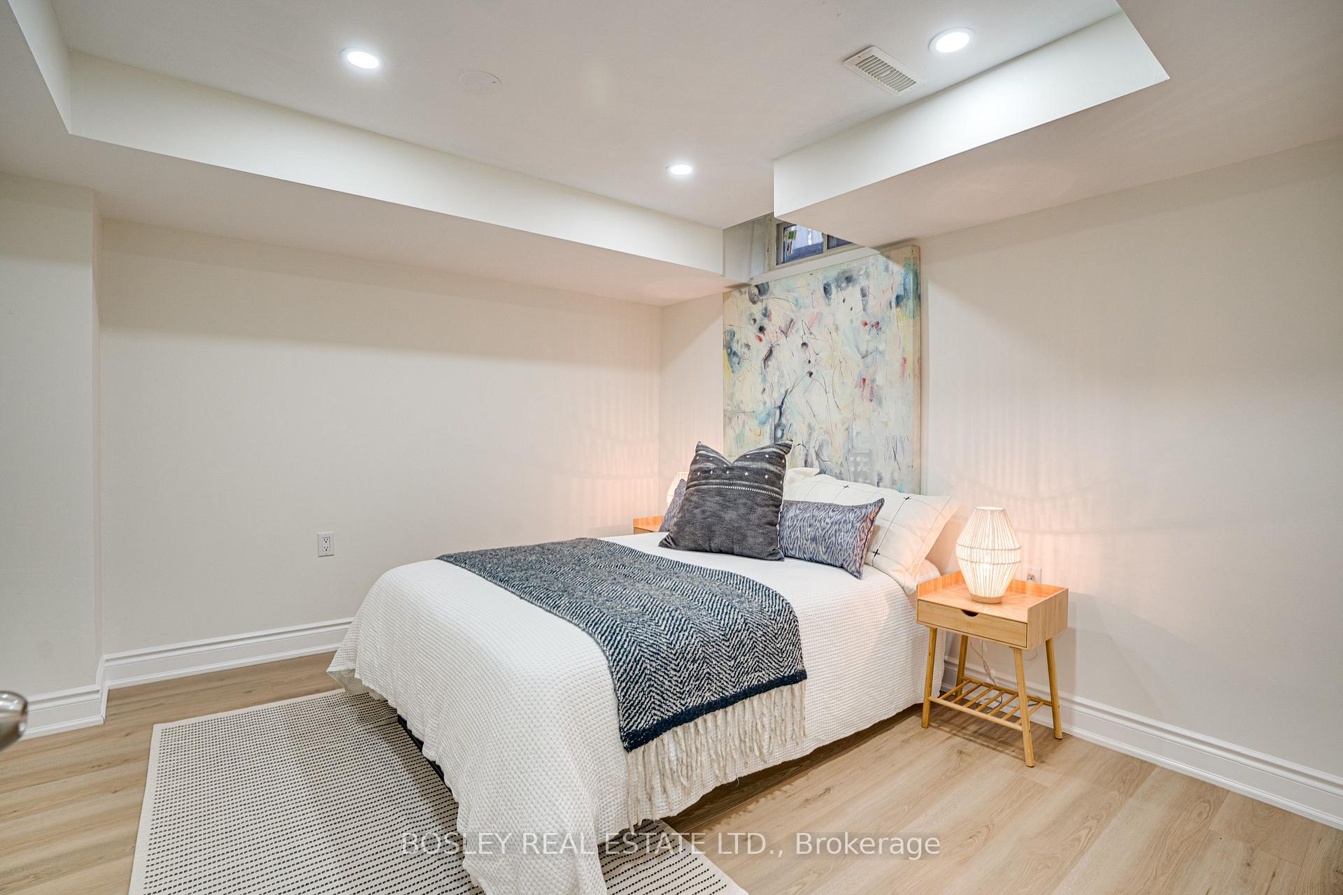 Photo 32 of 4269 Taffey Crescent, Mississauga, Erin Mills — HOMEH