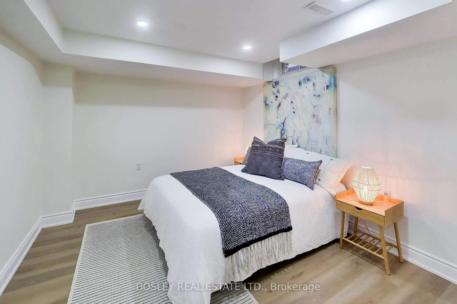 Photo 34 of 4269 Taffey Crescent, Mississauga, Erin Mills — HOMEH
