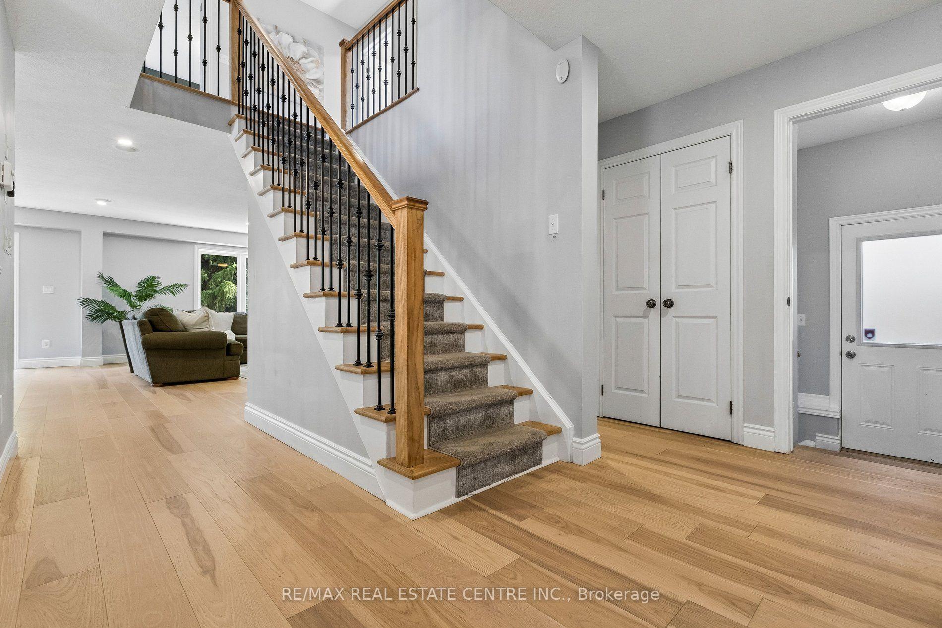 Photo 6 of 108 Sammon Drive, Guelph/Eramosa, Rockwood — HOMEH