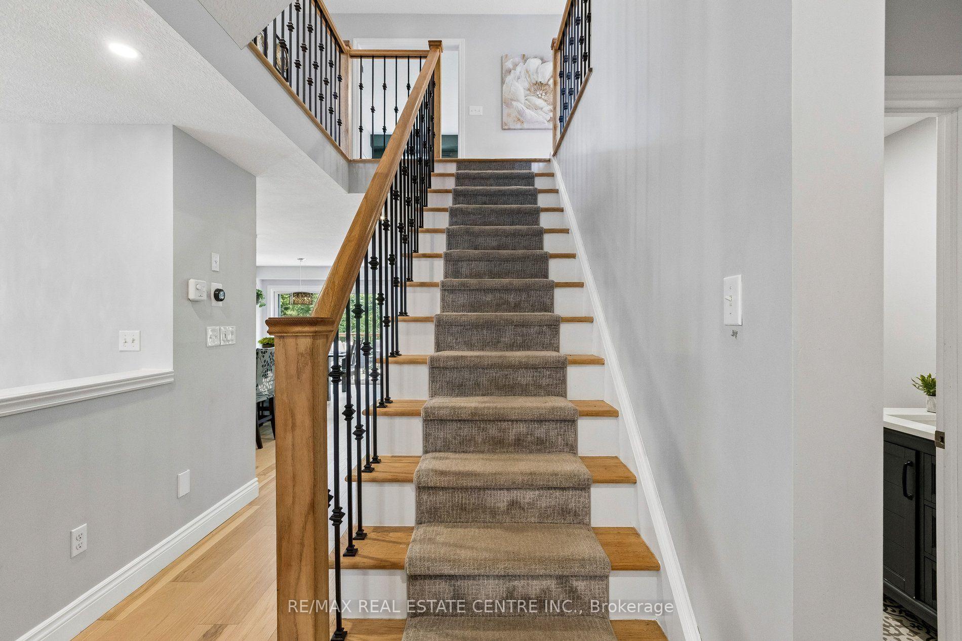 Photo 19 of 108 Sammon Drive, Guelph/Eramosa, Rockwood — HOMEH