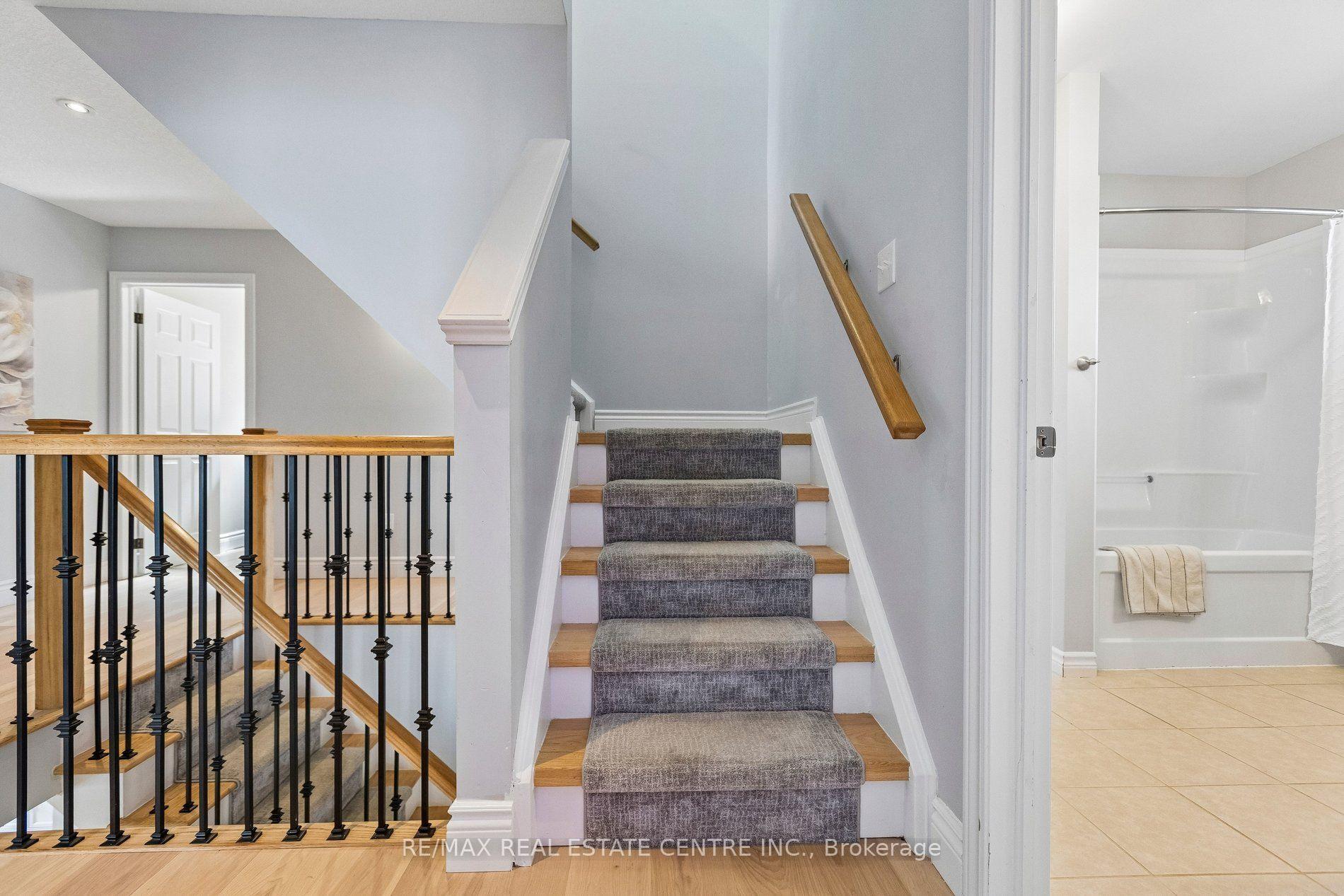Photo 34 of 108 Sammon Drive, Guelph/Eramosa, Rockwood — HOMEH