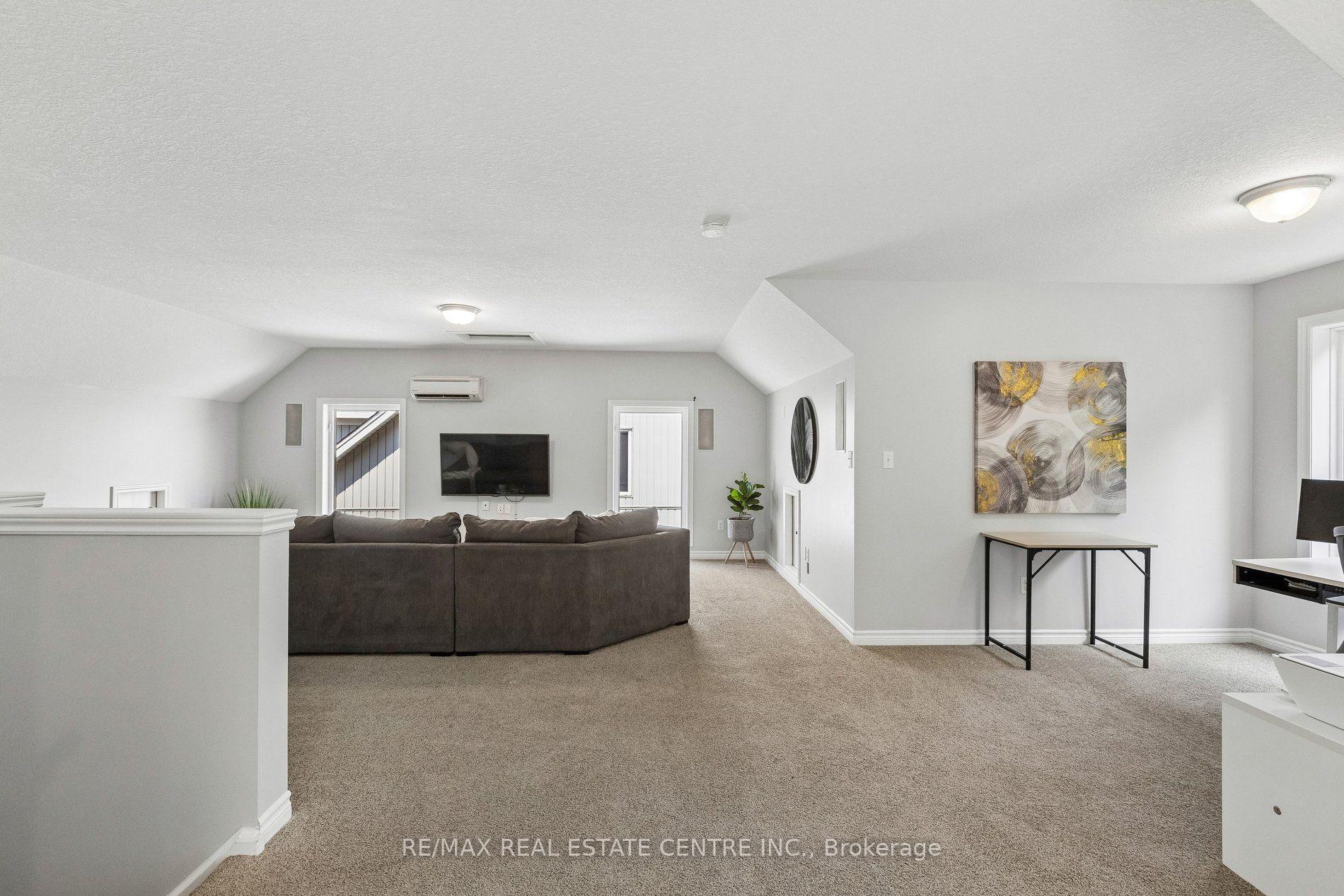 Photo 35 of 108 Sammon Drive, Guelph/Eramosa, Rockwood — HOMEH
