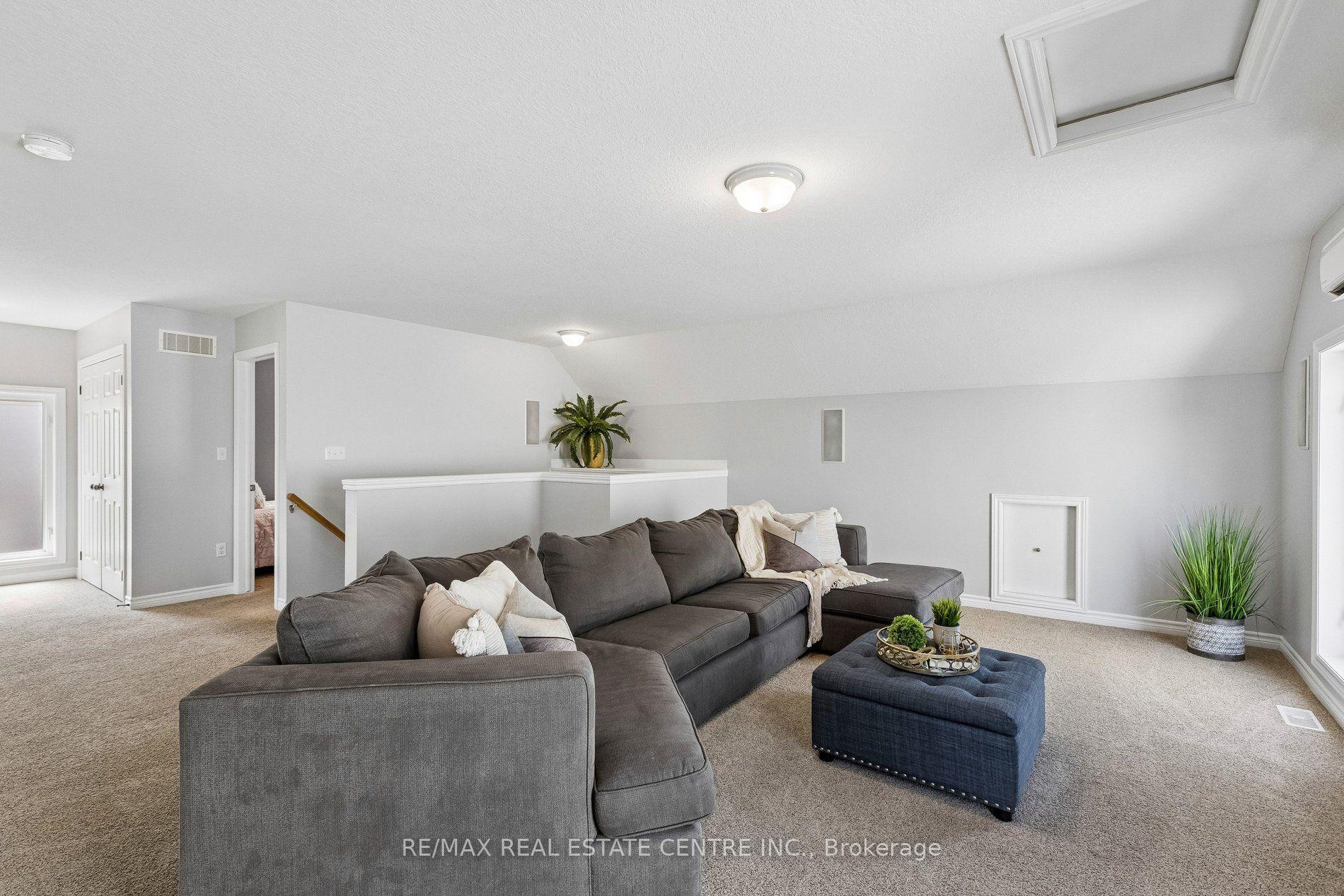 Photo 36 of 108 Sammon Drive, Guelph/Eramosa, Rockwood — HOMEH
