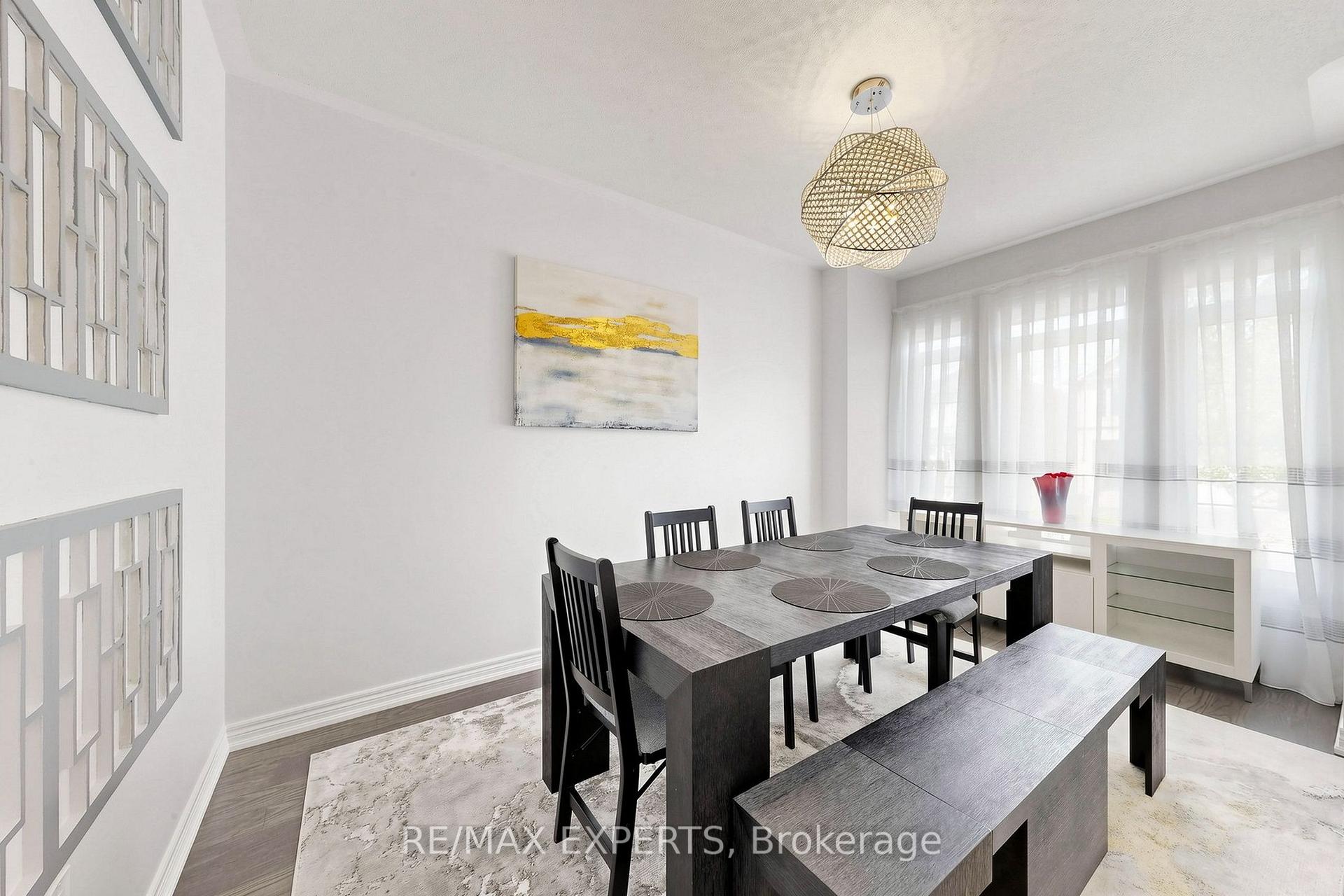 Photo 9 of 9 Applegate Drive, East Gwillimbury, Sharon — HOMEH