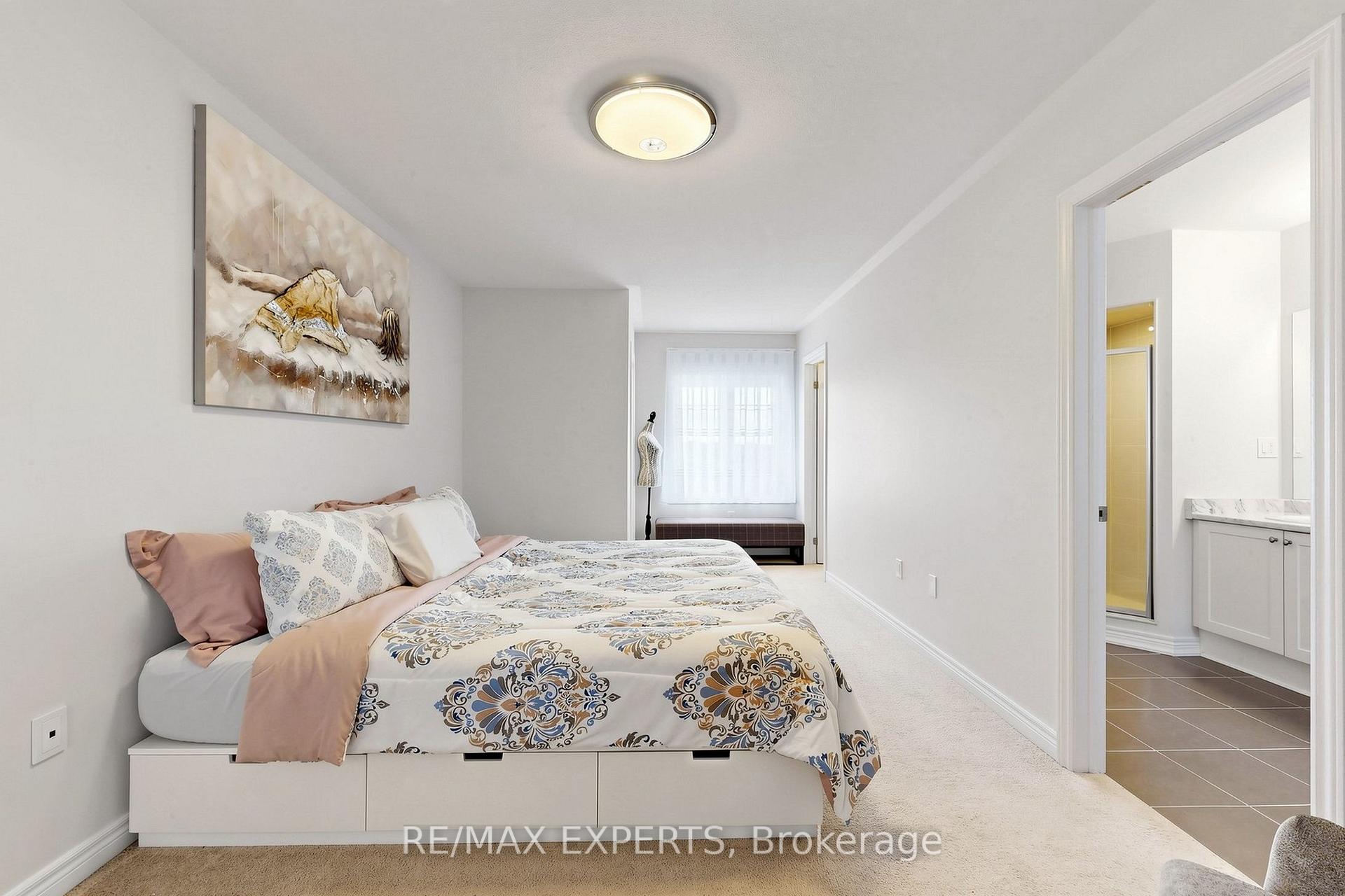 Photo 23 of 9 Applegate Drive, East Gwillimbury, Sharon — HOMEH