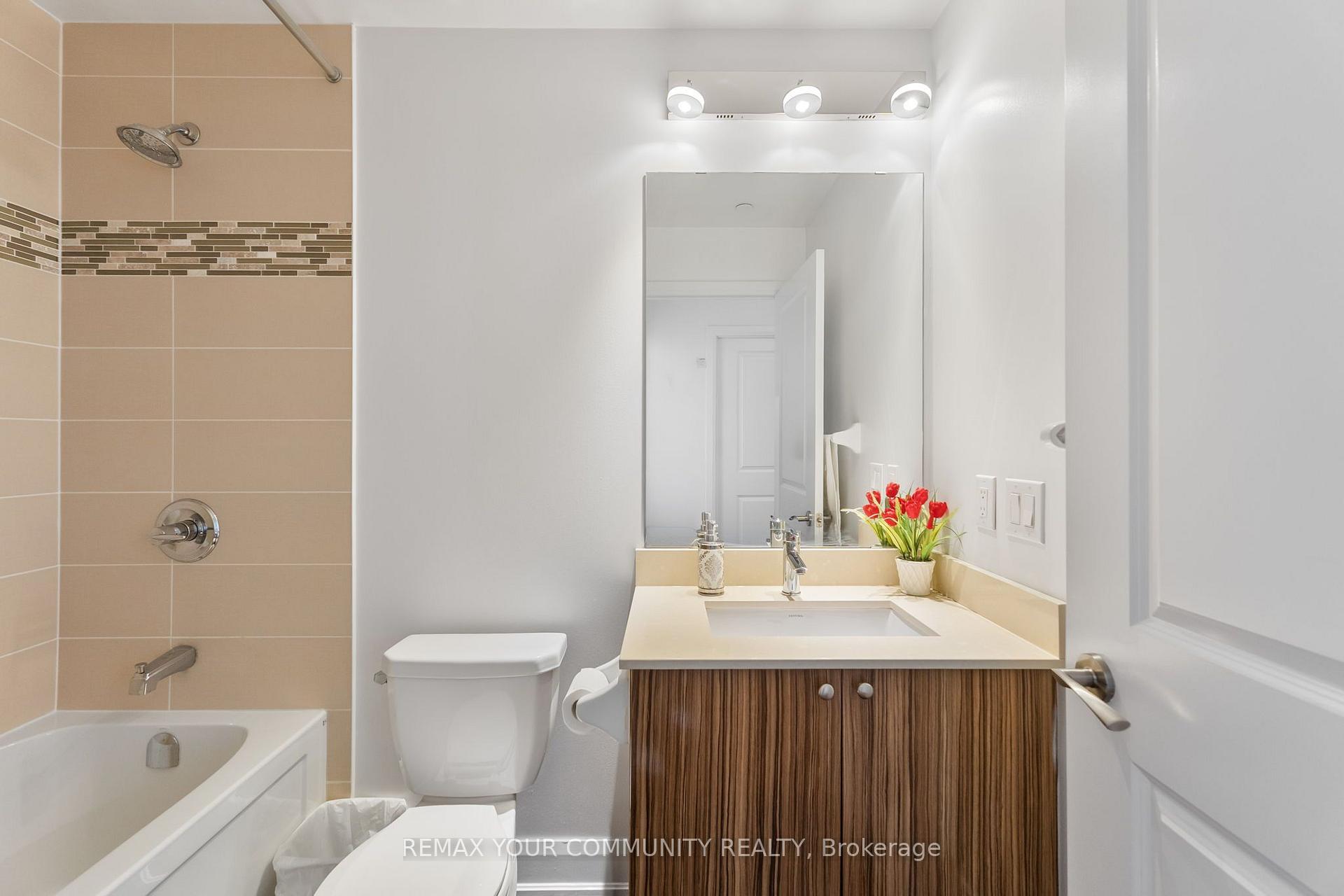 Photo 9 of Unit 205, 4700 Highway 7, Vaughan, East Woodbridge — HOMEH