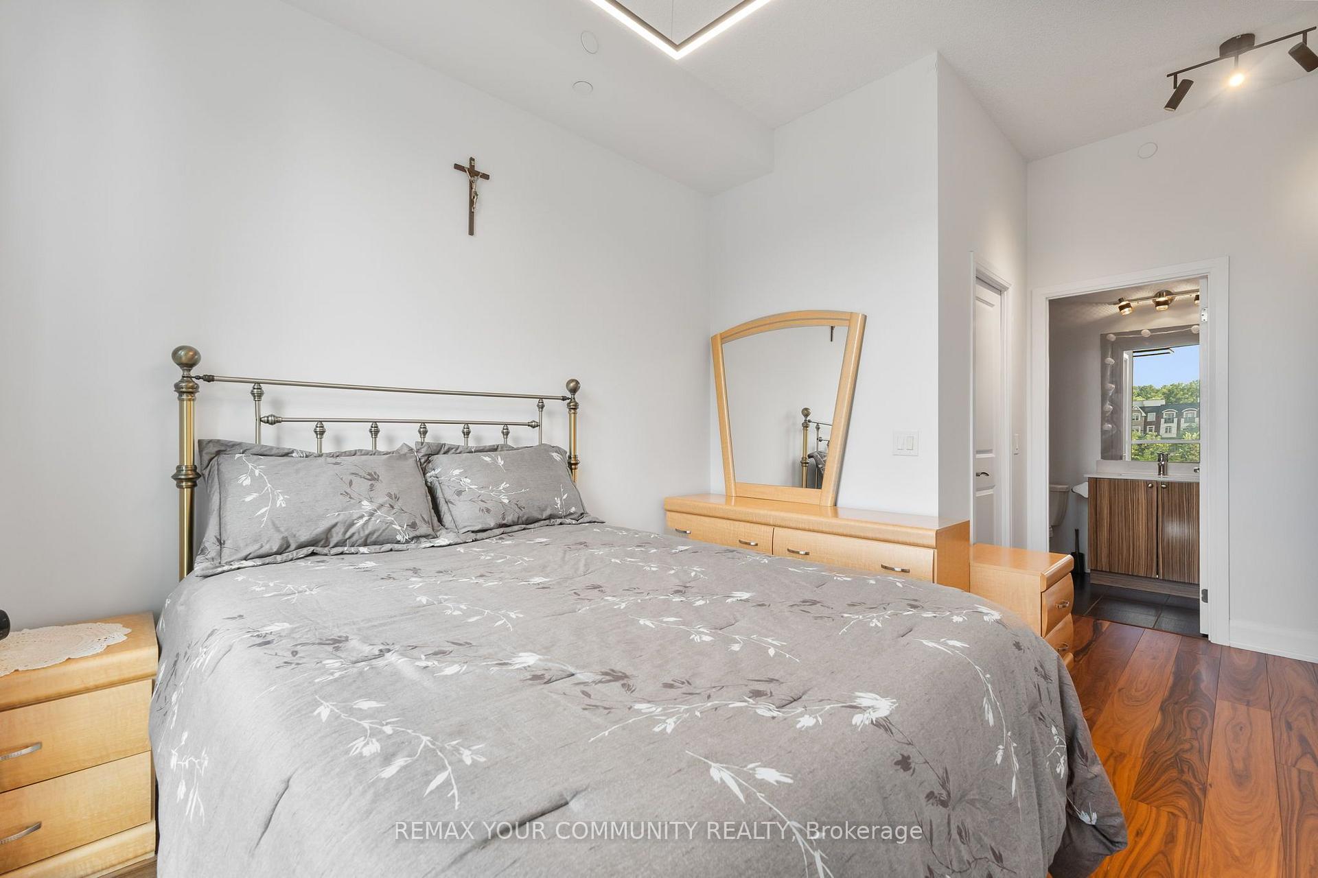 Photo 13 of Unit 205, 4700 Highway 7, Vaughan, East Woodbridge — HOMEH