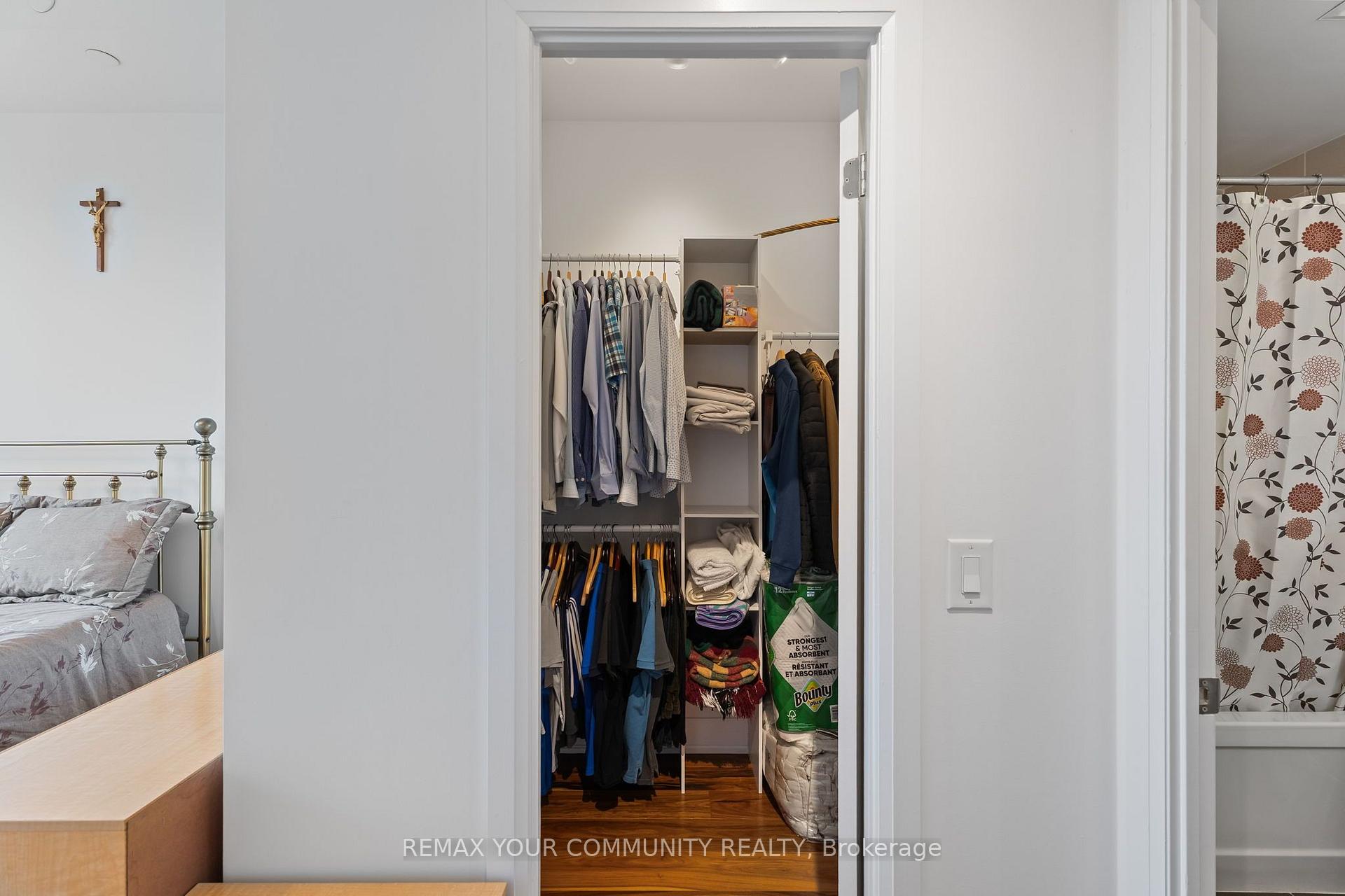 Photo 14 of Unit 205, 4700 Highway 7, Vaughan, East Woodbridge — HOMEH