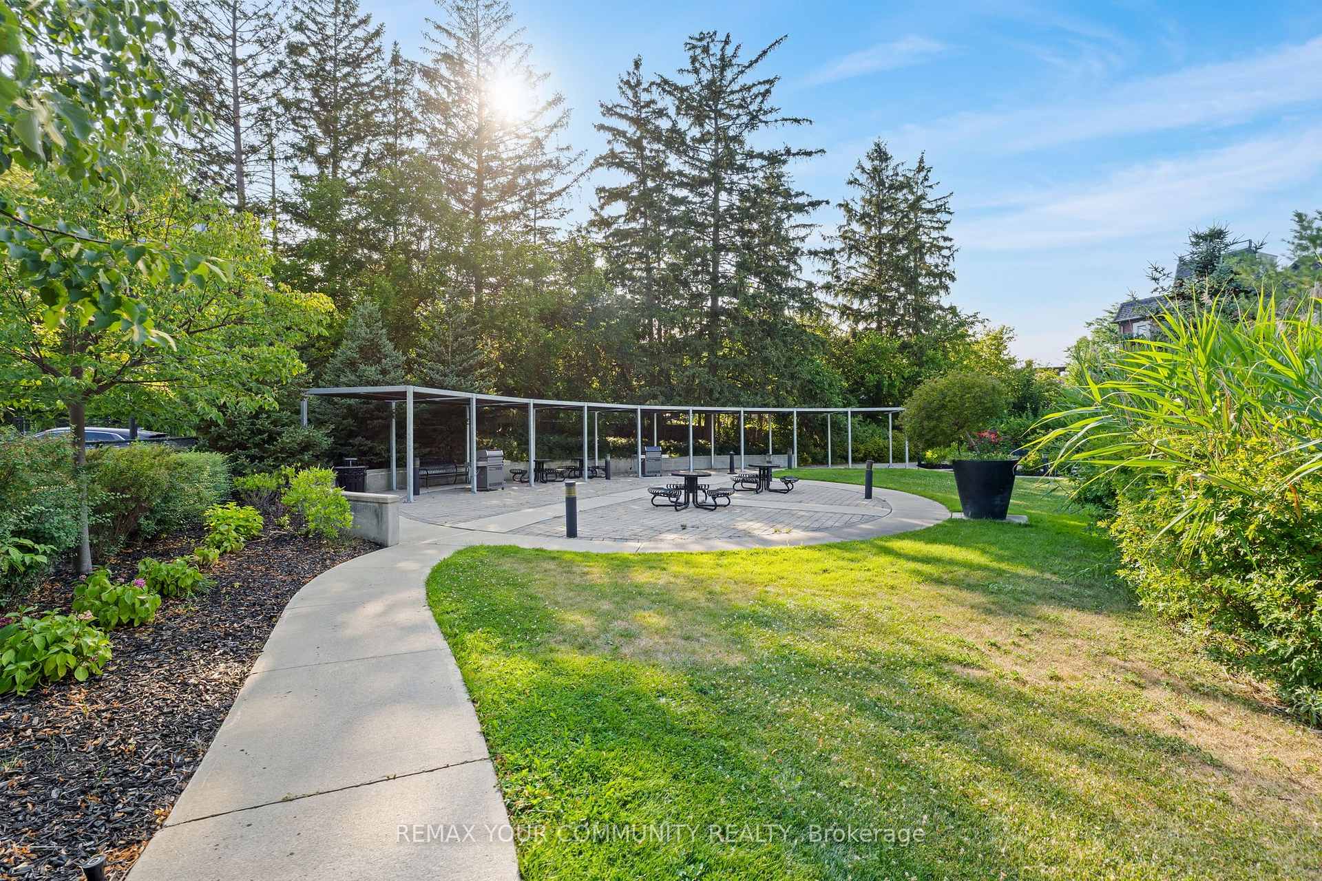 Photo 27 of Unit 205, 4700 Highway 7, Vaughan, East Woodbridge — HOMEH