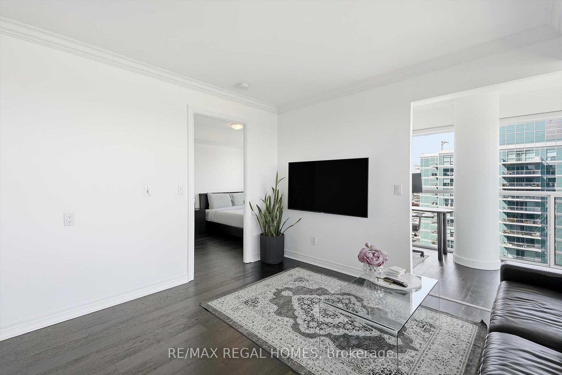 Photo 12 of Unit 2304, 80 Western Battery Road, Toronto, Niagara — HOMEH