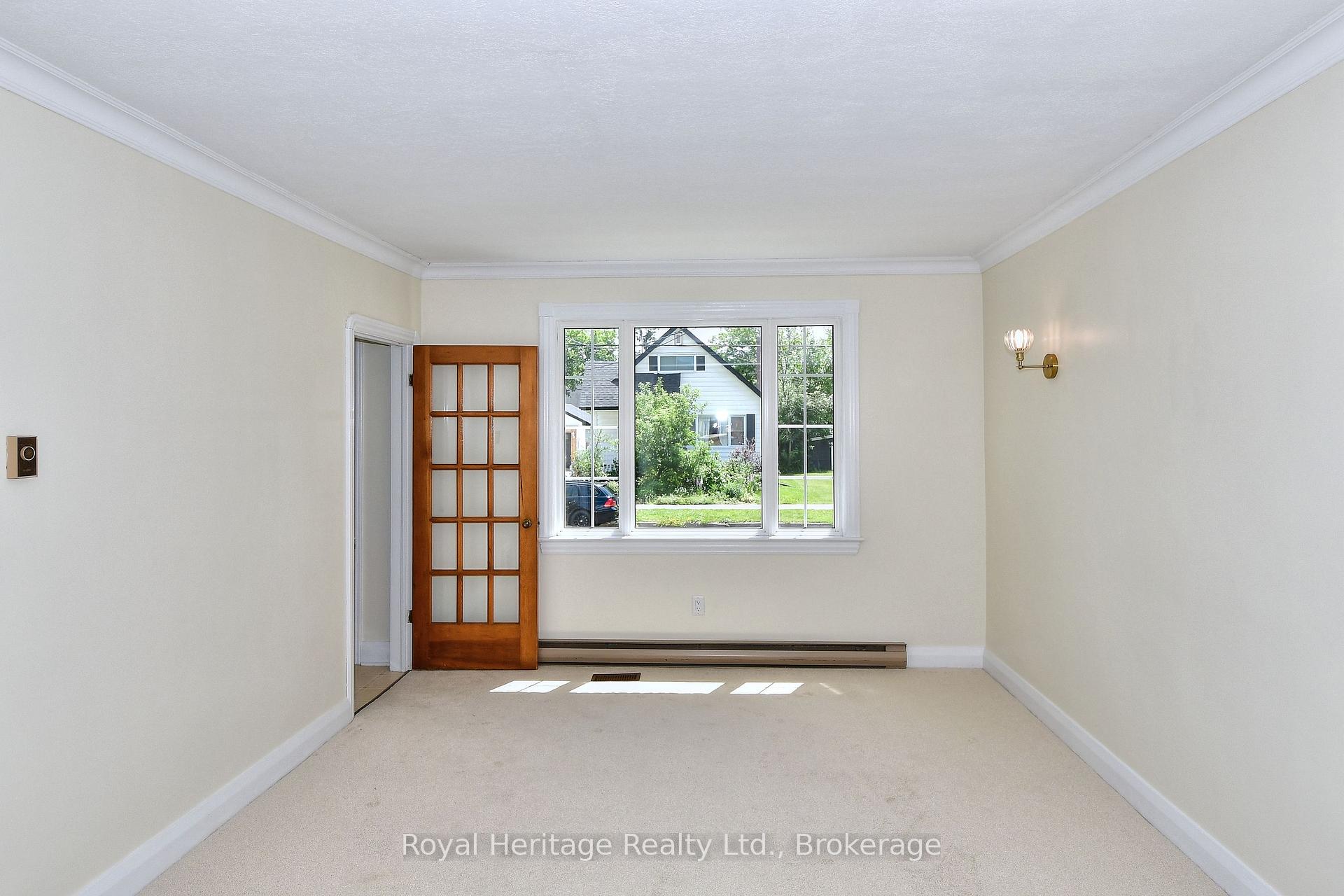 Photo 7 of 476 King George Street, Peterborough, Otonabee Ward 1 — HOMEH