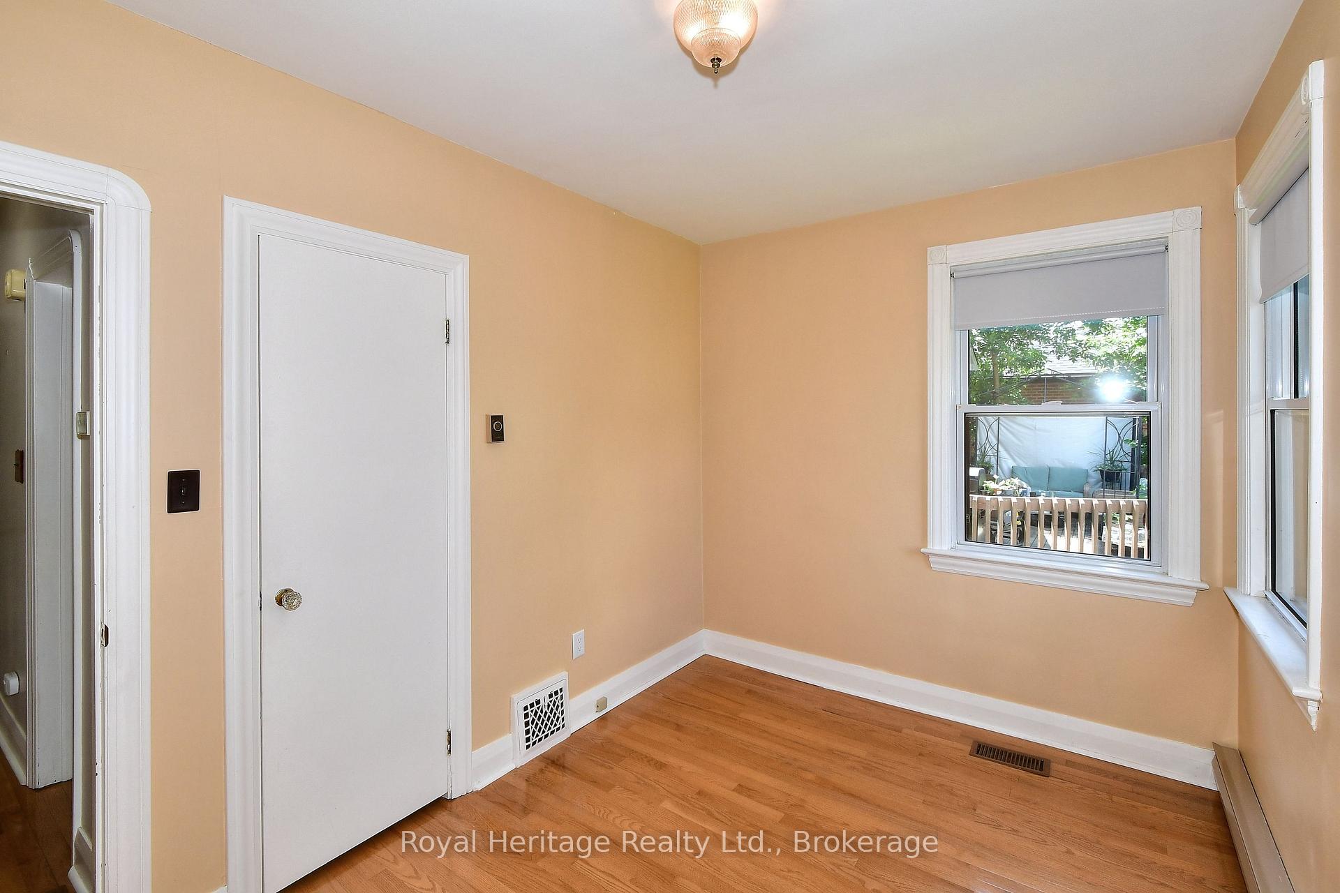 Photo 12 of 476 King George Street, Peterborough, Otonabee Ward 1 — HOMEH