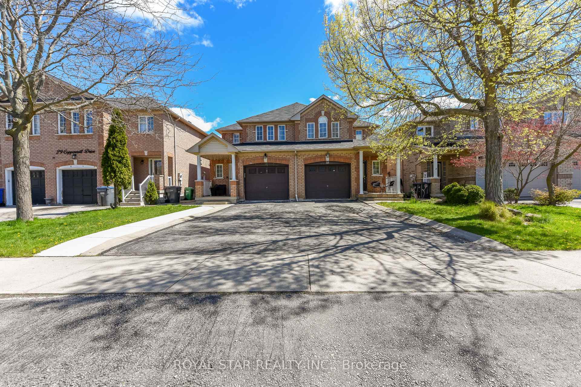 Photo 2 of 33 Coppermill Drive, Brampton, Northwest Sandalwood Parkway — HOMEH