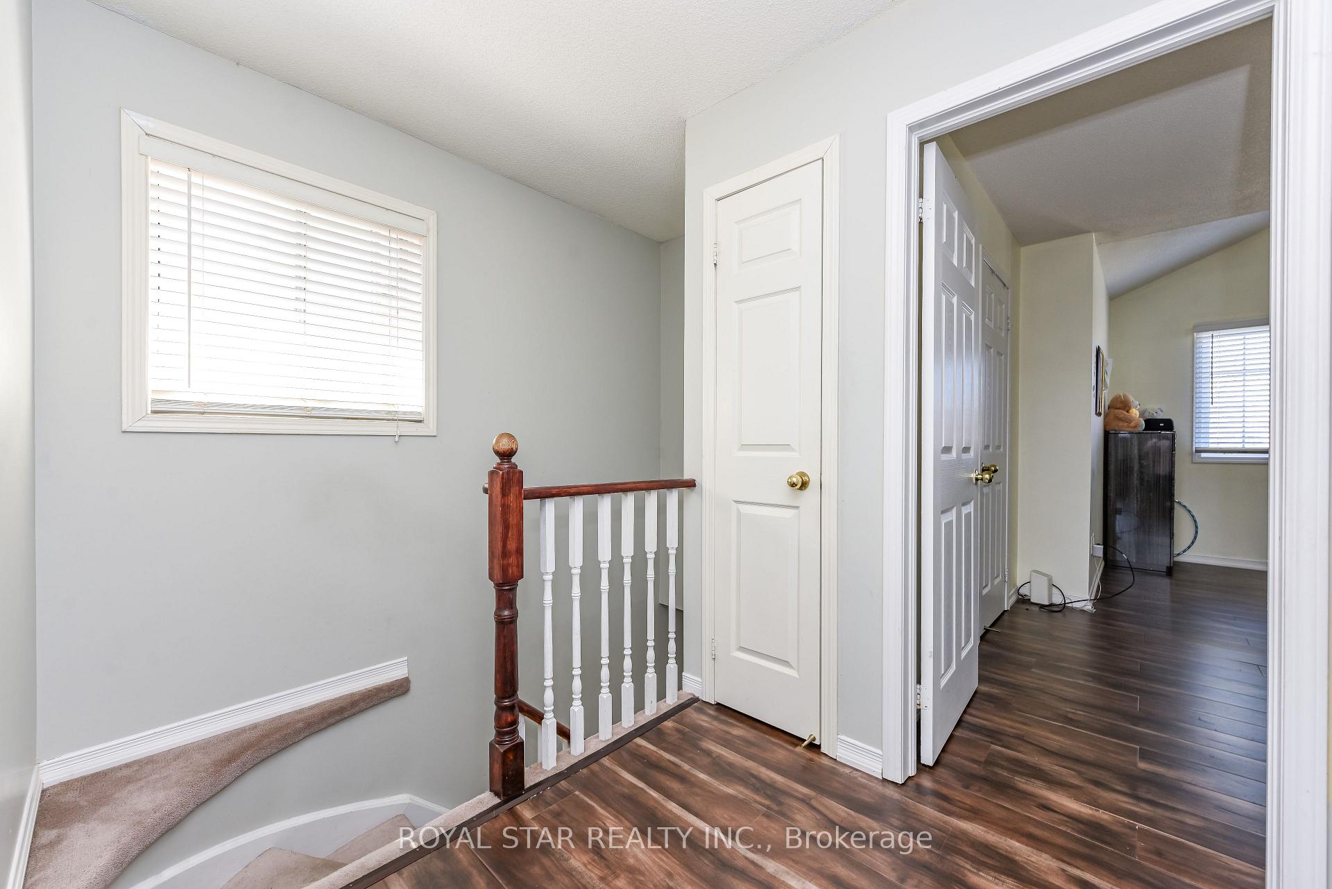 Photo 22 of 33 Coppermill Drive, Brampton, Northwest Sandalwood Parkway — HOMEH