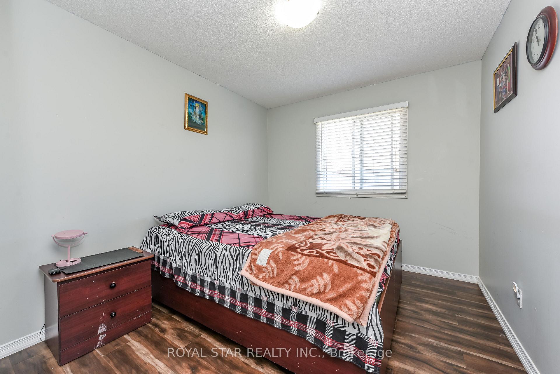 Photo 27 of 33 Coppermill Drive, Brampton, Northwest Sandalwood Parkway — HOMEH