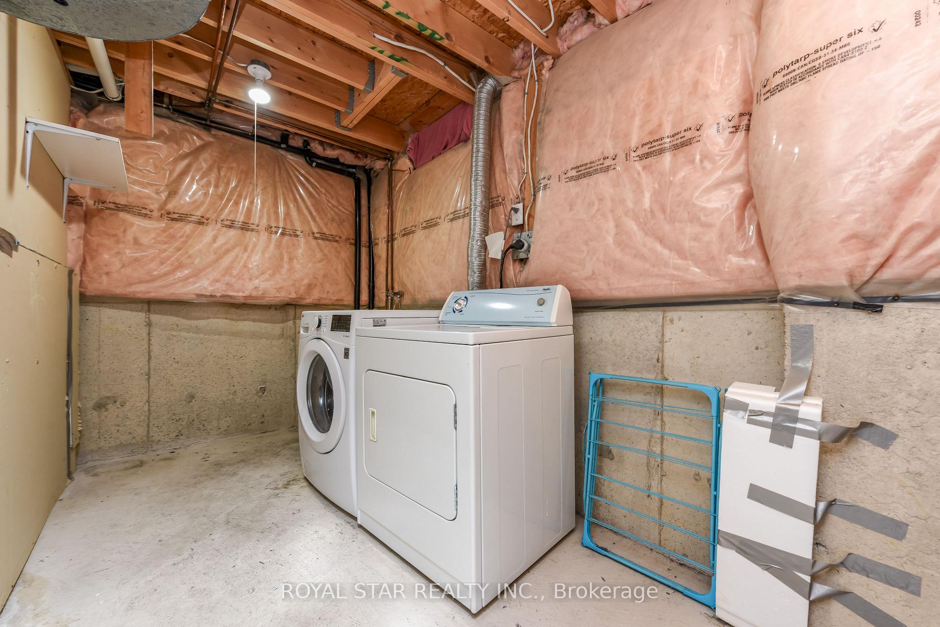 Photo 34 of 33 Coppermill Drive, Brampton, Northwest Sandalwood Parkway — HOMEH