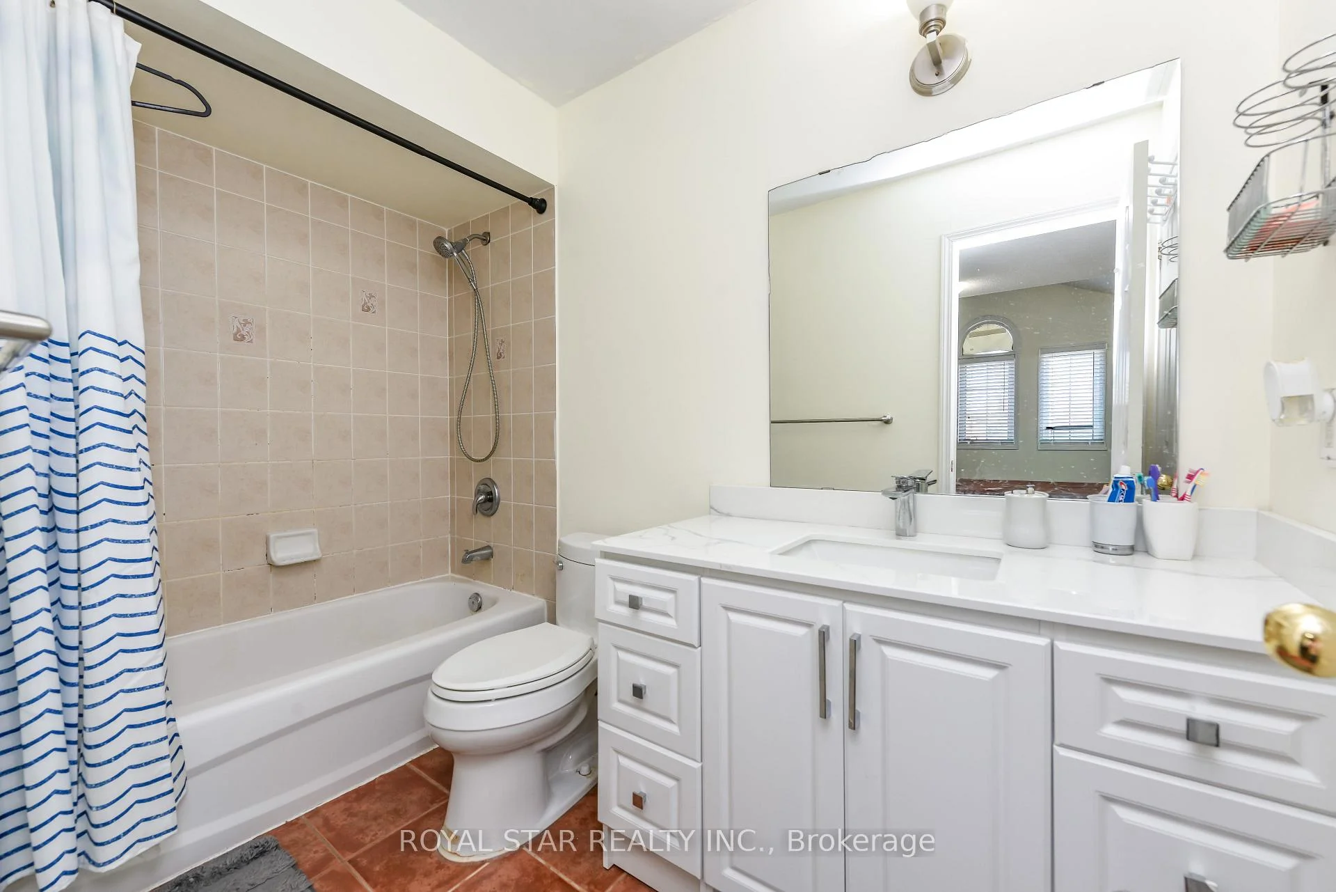 Photo 35 of 33 Coppermill Drive, Brampton, Northwest Sandalwood Parkway — HOMEH